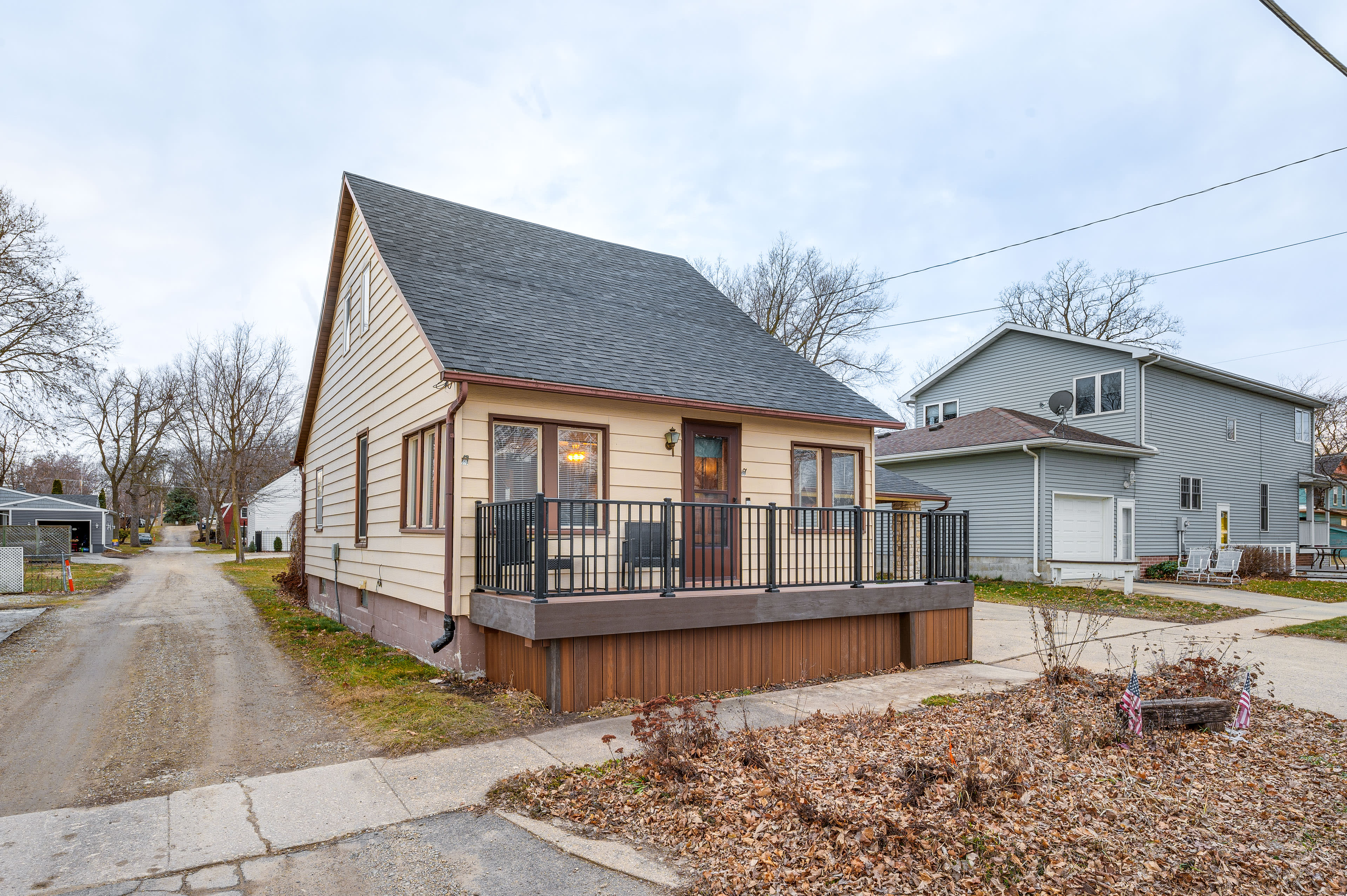 Home Exterior | Walk to Beach