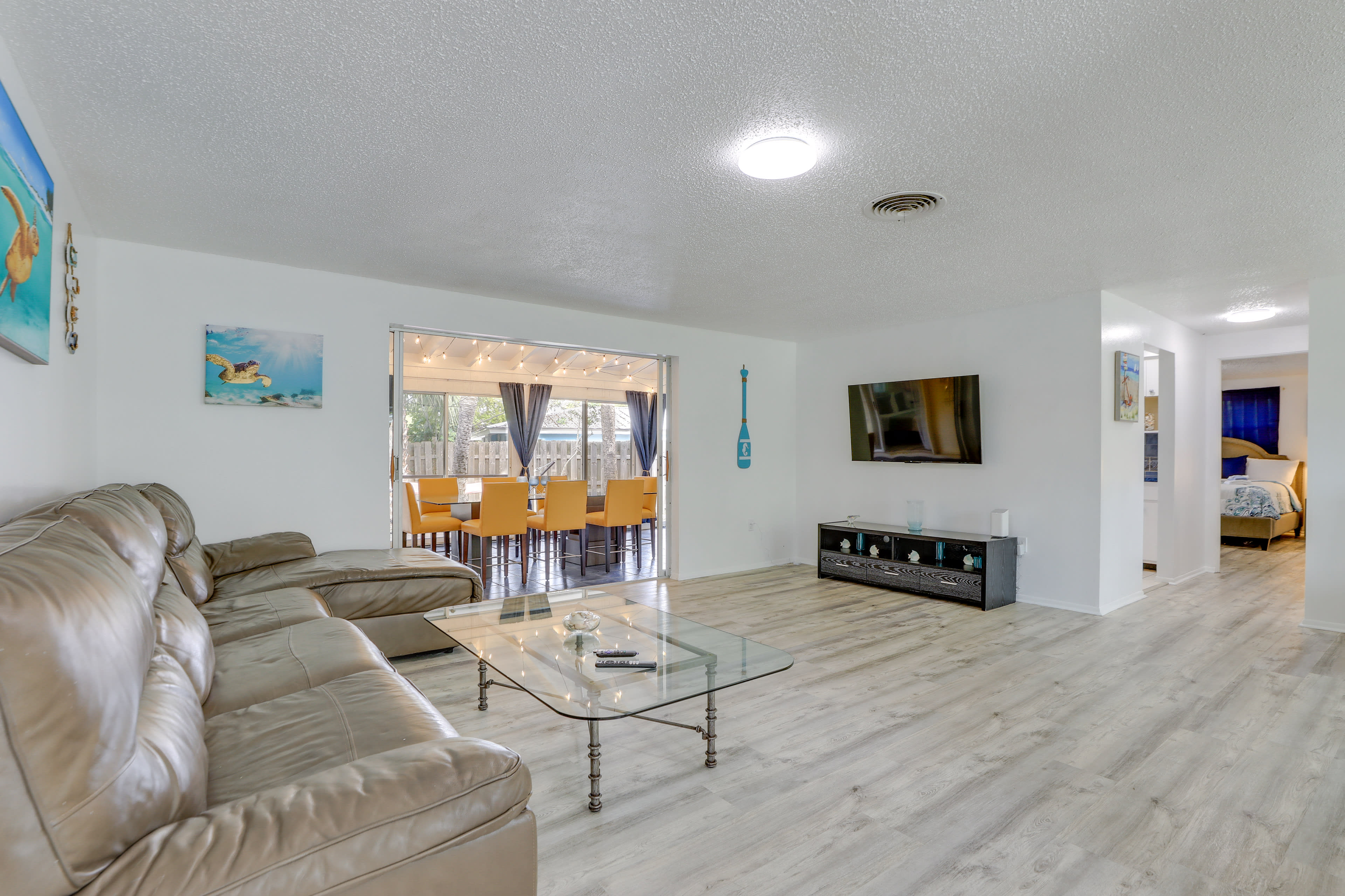 Living Room | Single-Story Home | Central Air Conditioning