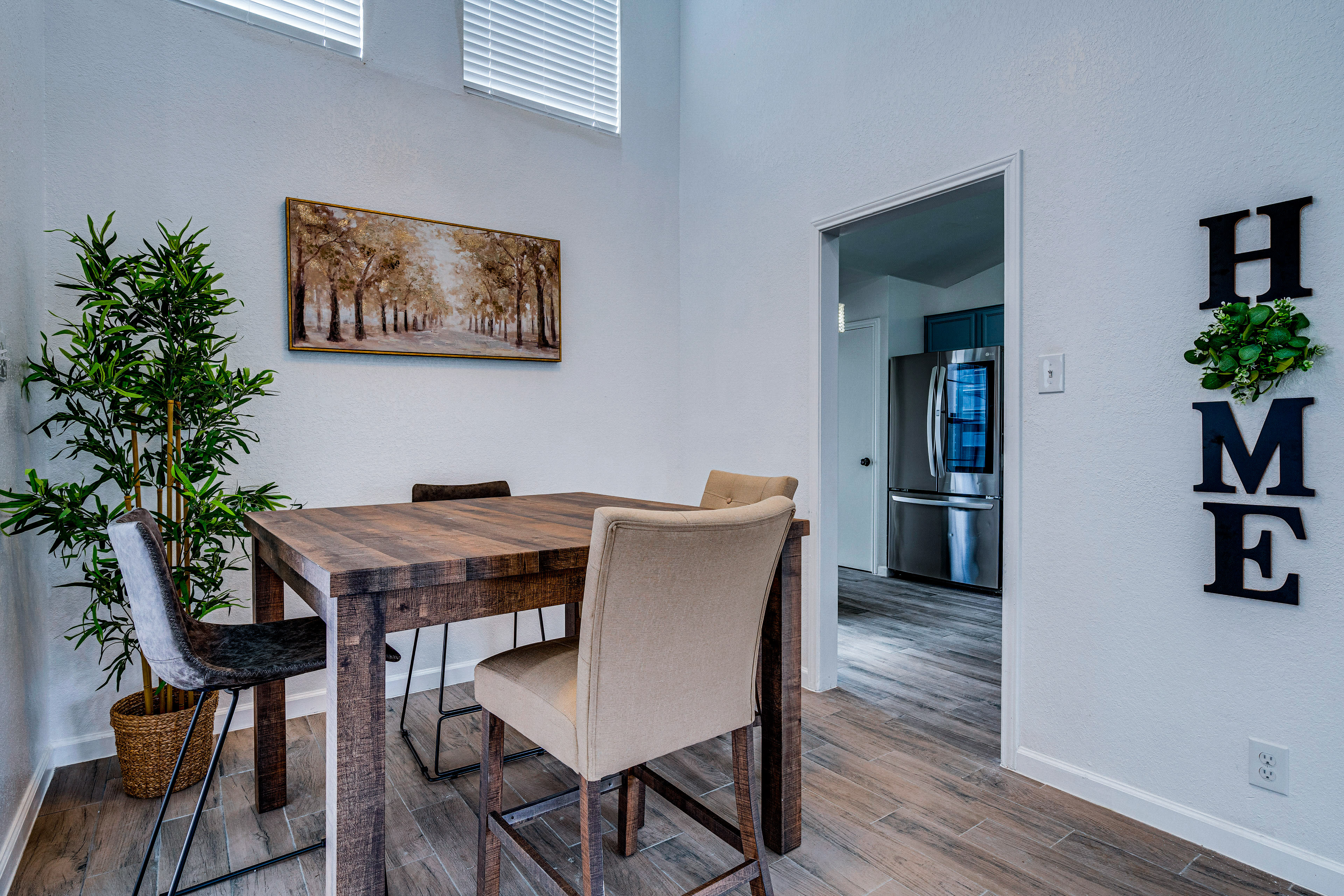 Dining Area | Dishware/Flatware | Trash Bags/Paper Towels