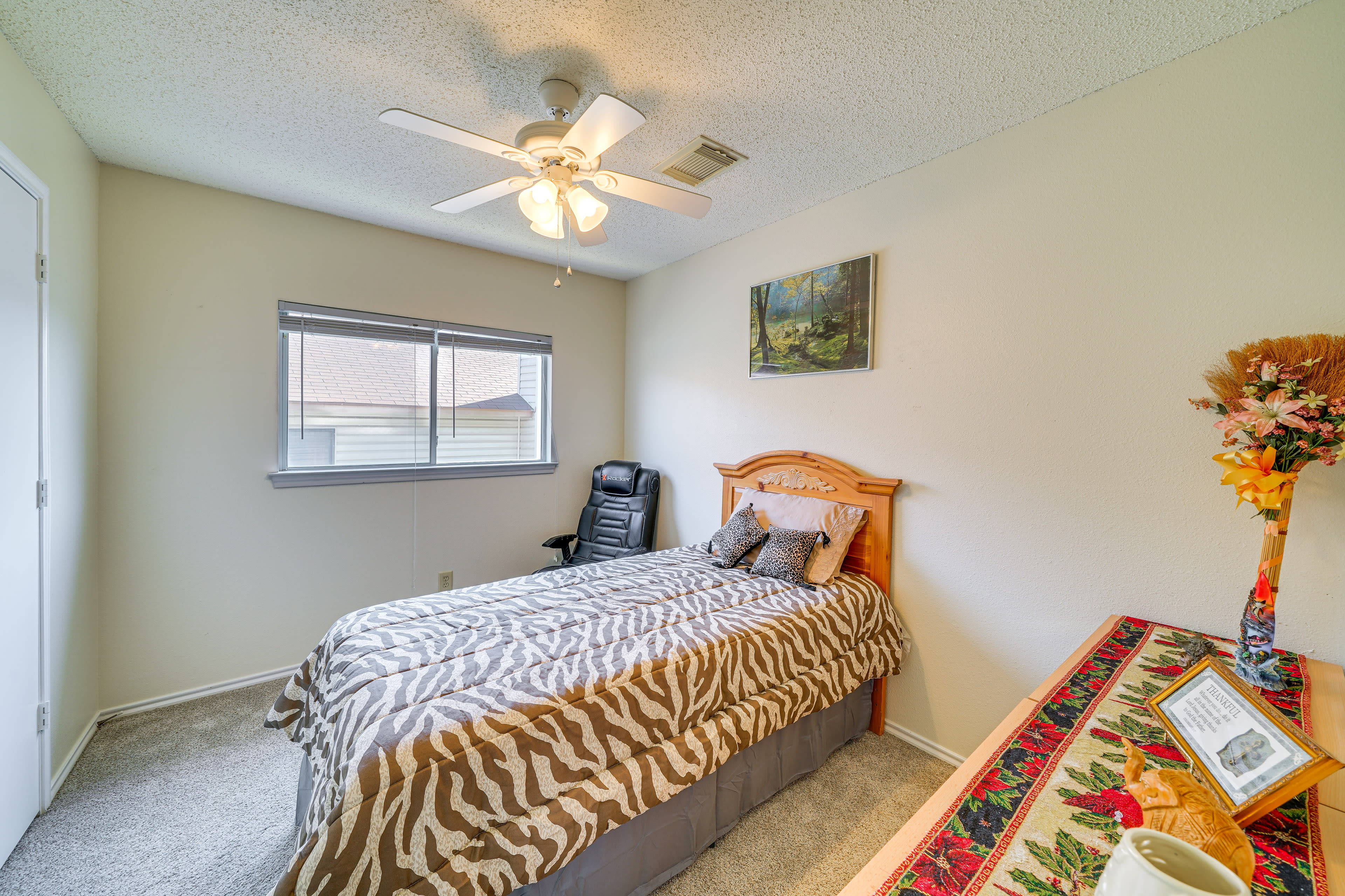 Bedroom 3 | Twin Bed | Linens Provided | 2nd Floor