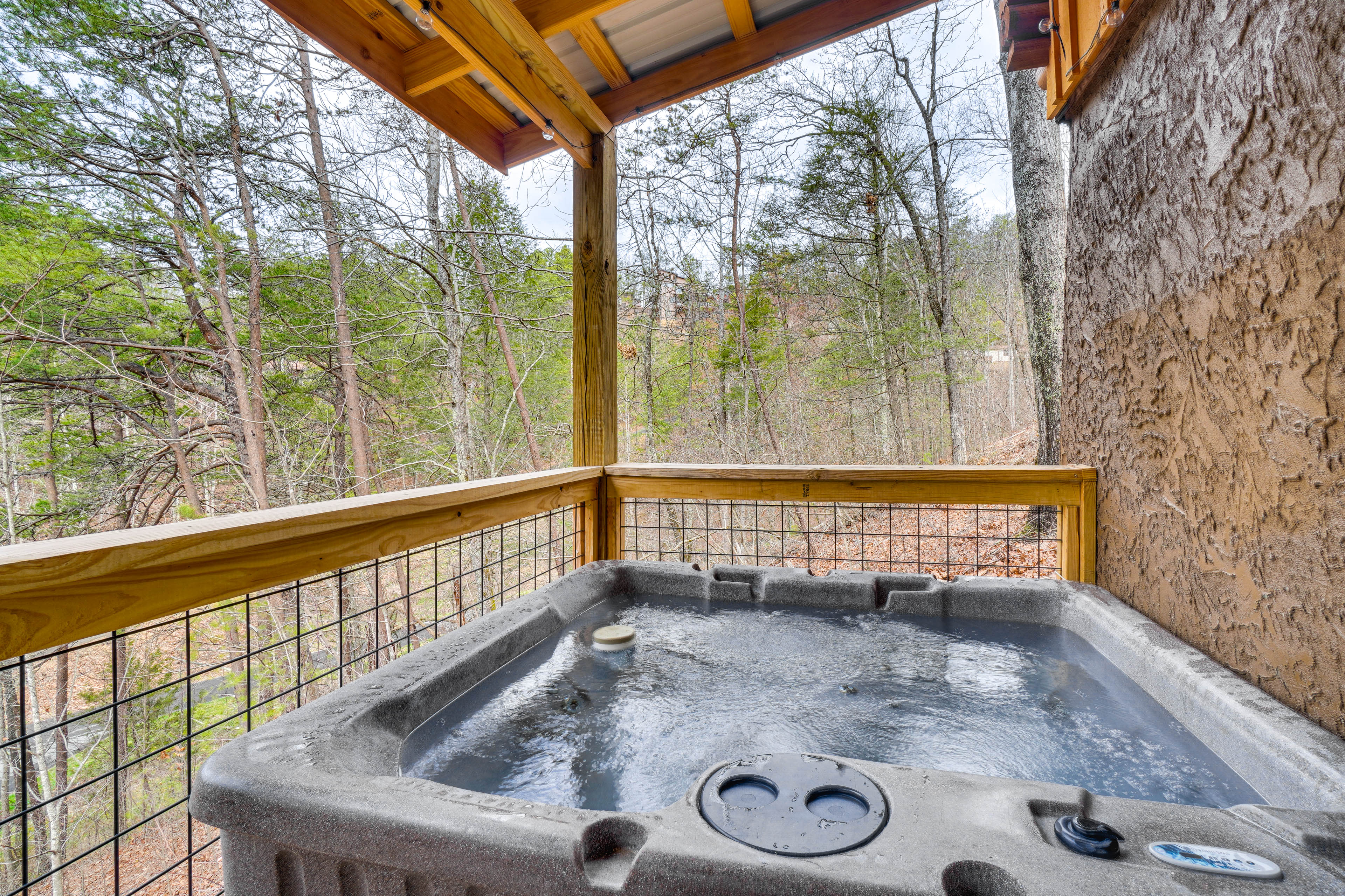 Private Hot Tub | Scenic Views | Family Friendly