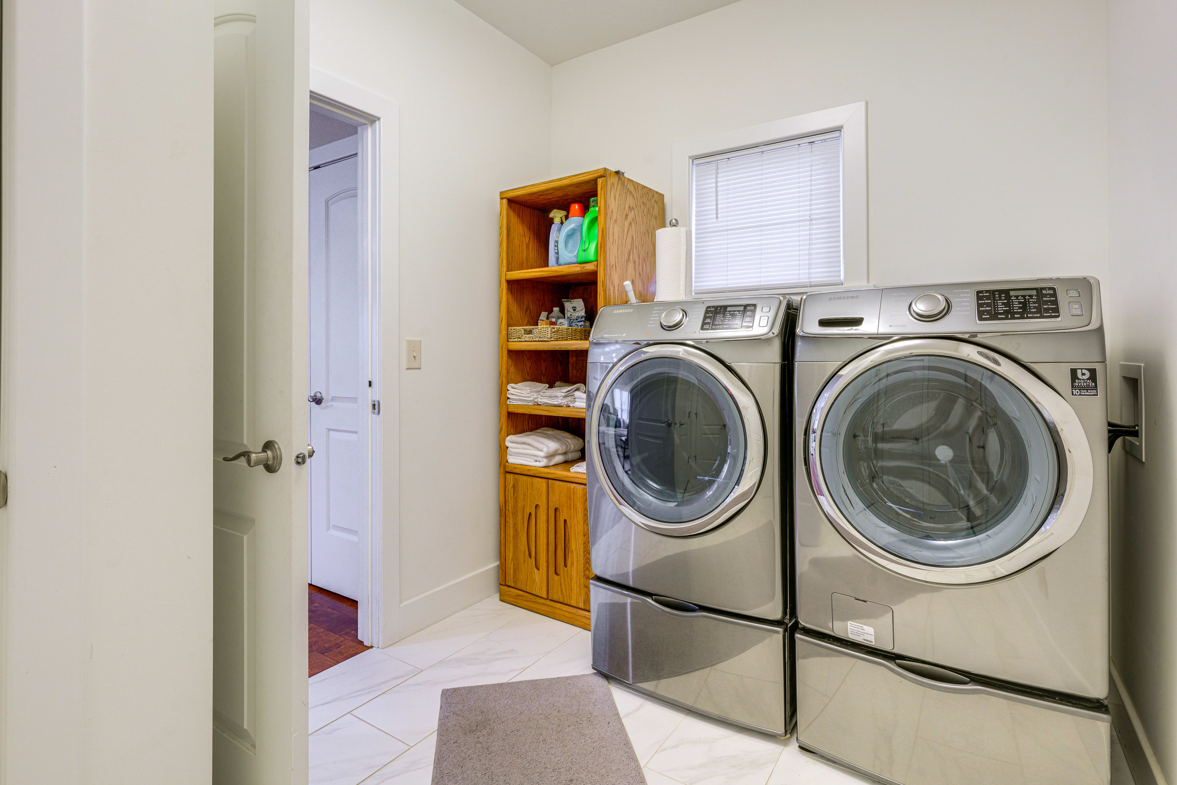 Laundry Room | Main Level
