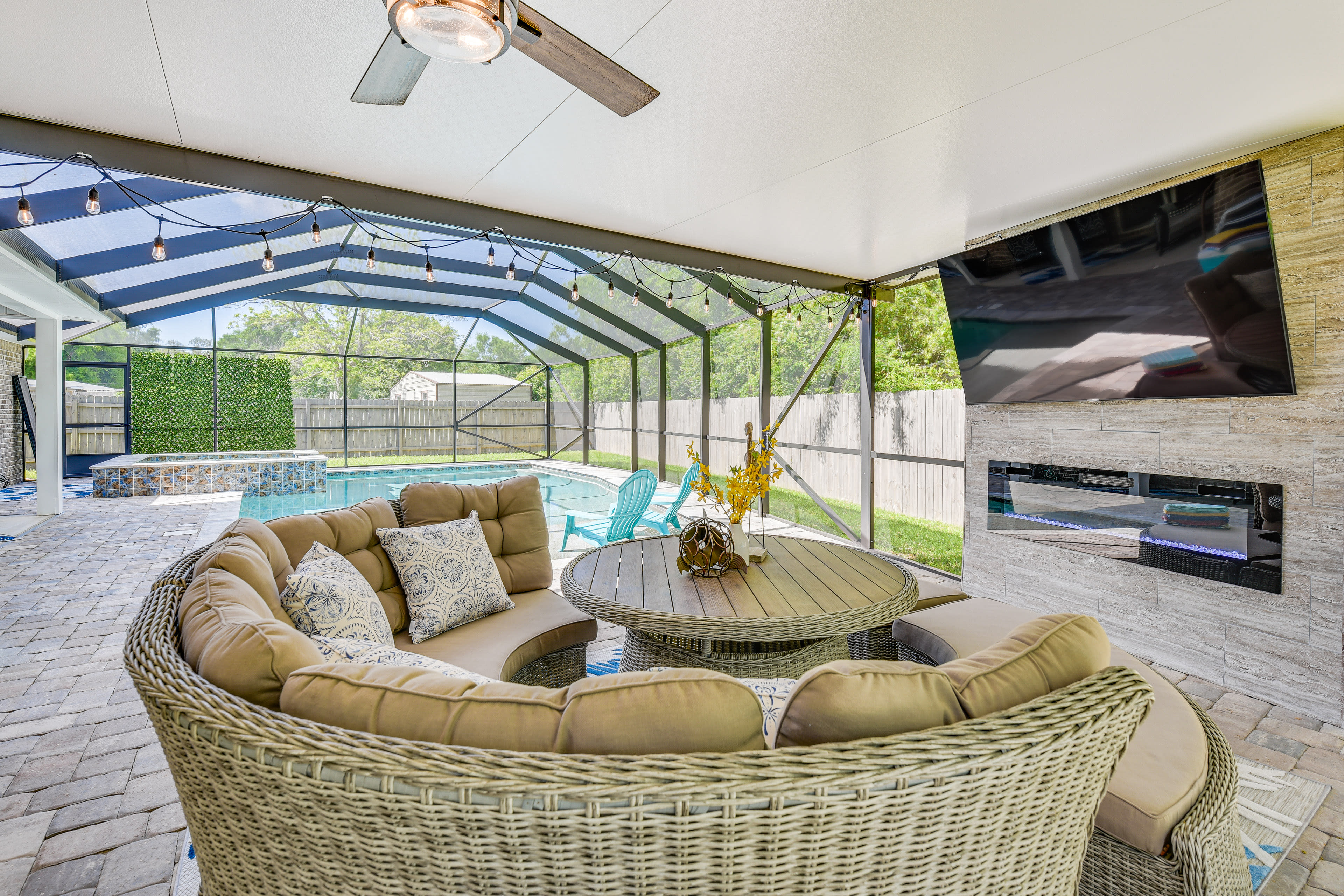 Exterior | Screened Lanai | Private Saltwater Pool (Depth 3’-6’) | Hot Tub