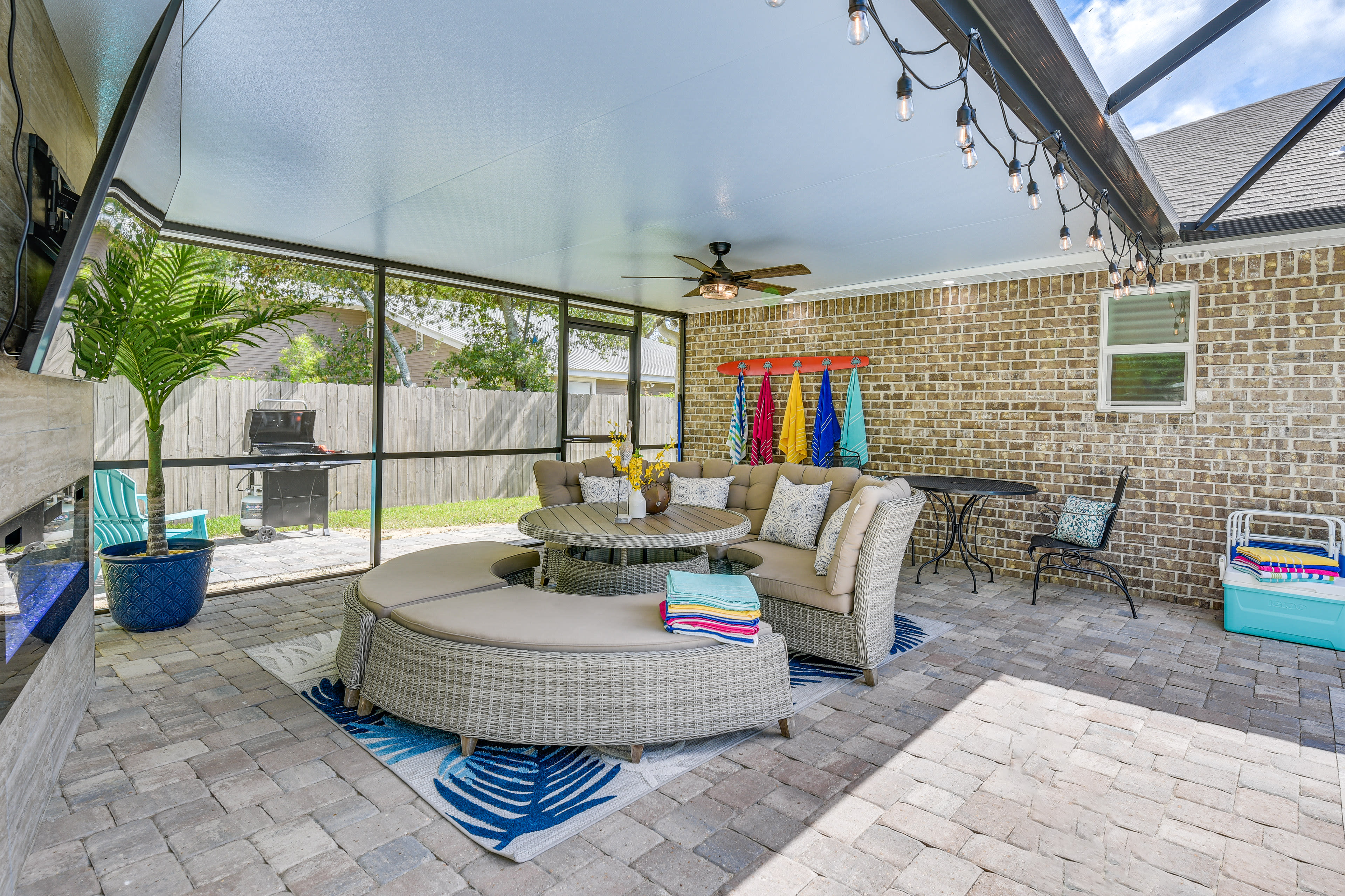 Outdoor Entertainment Space