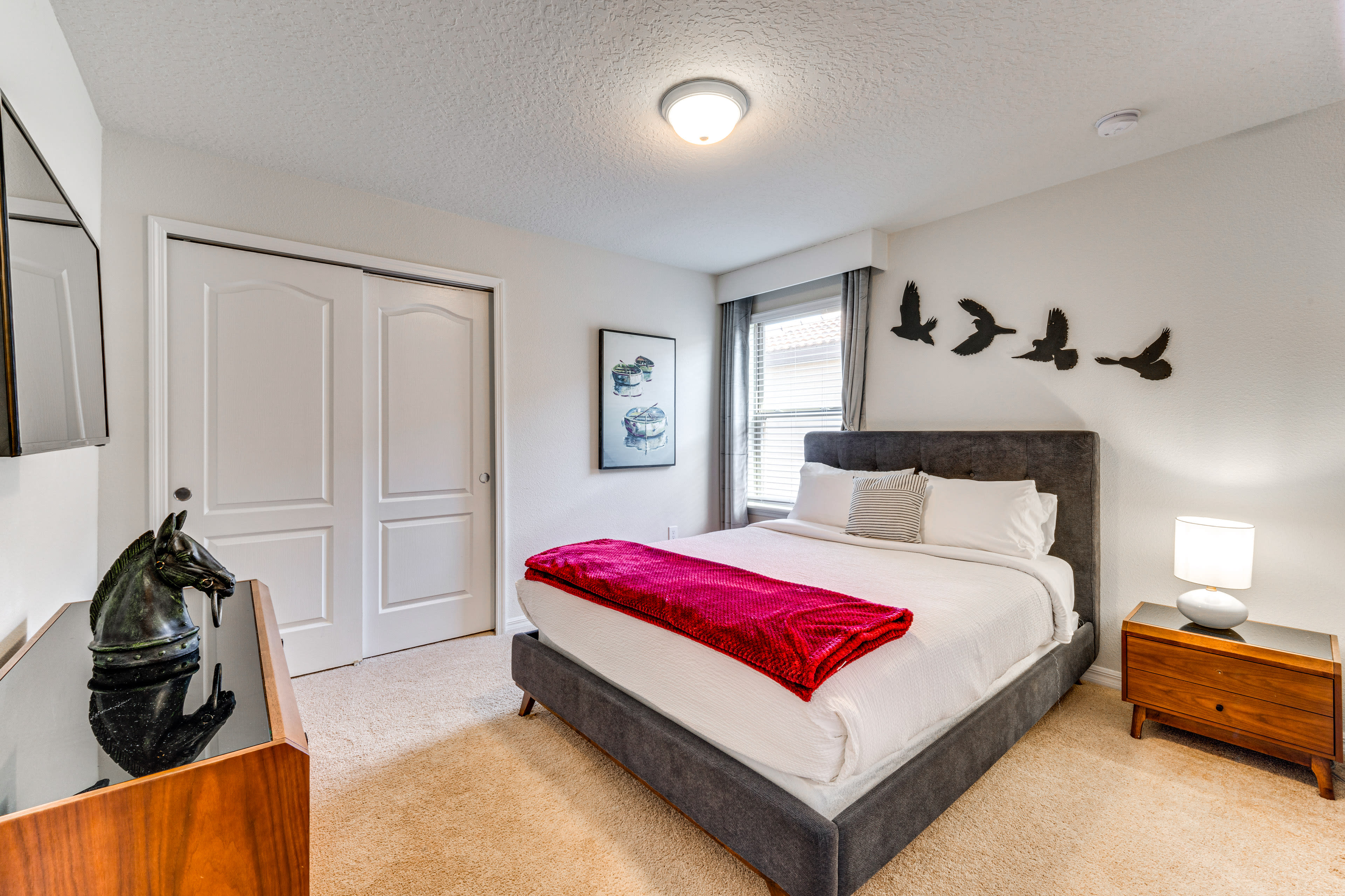 Bedroom 5 | 2nd Floor | King Bed | Smart TV w/ Cable