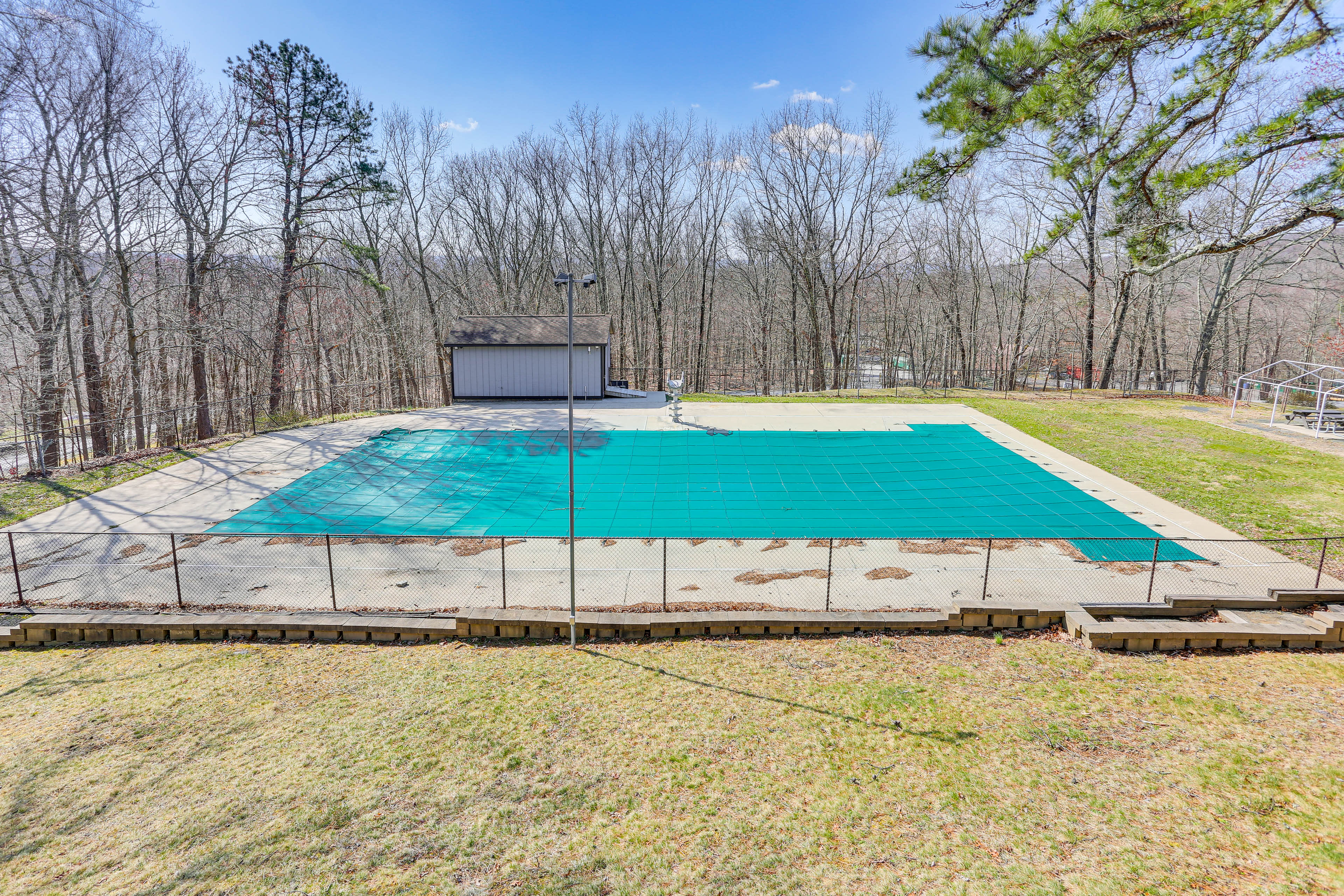 Pocono Ranch Lands | Community Amenities | Seasonal Pool