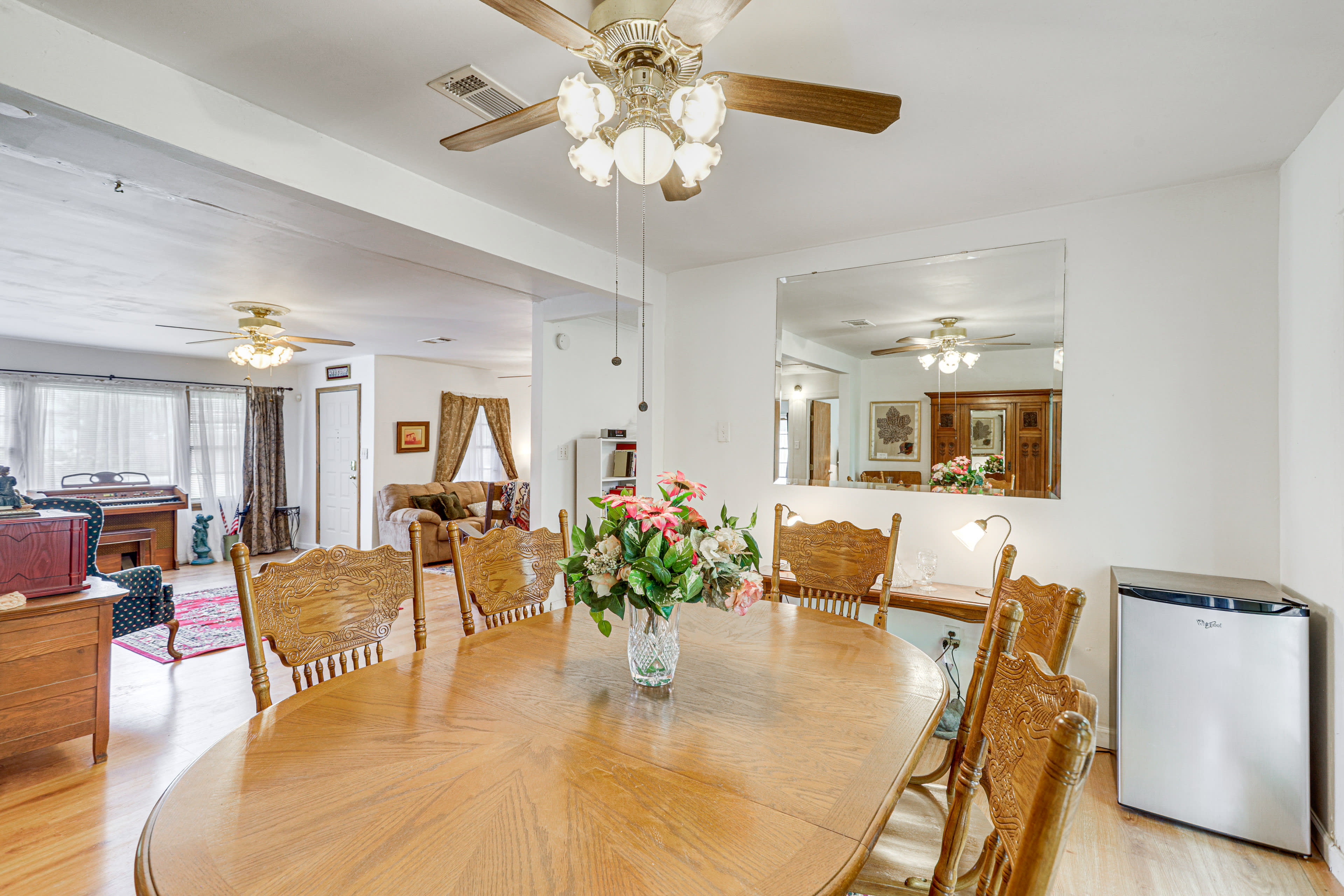 Dining Area | Dishware/Flatware Provided | Access to Patio