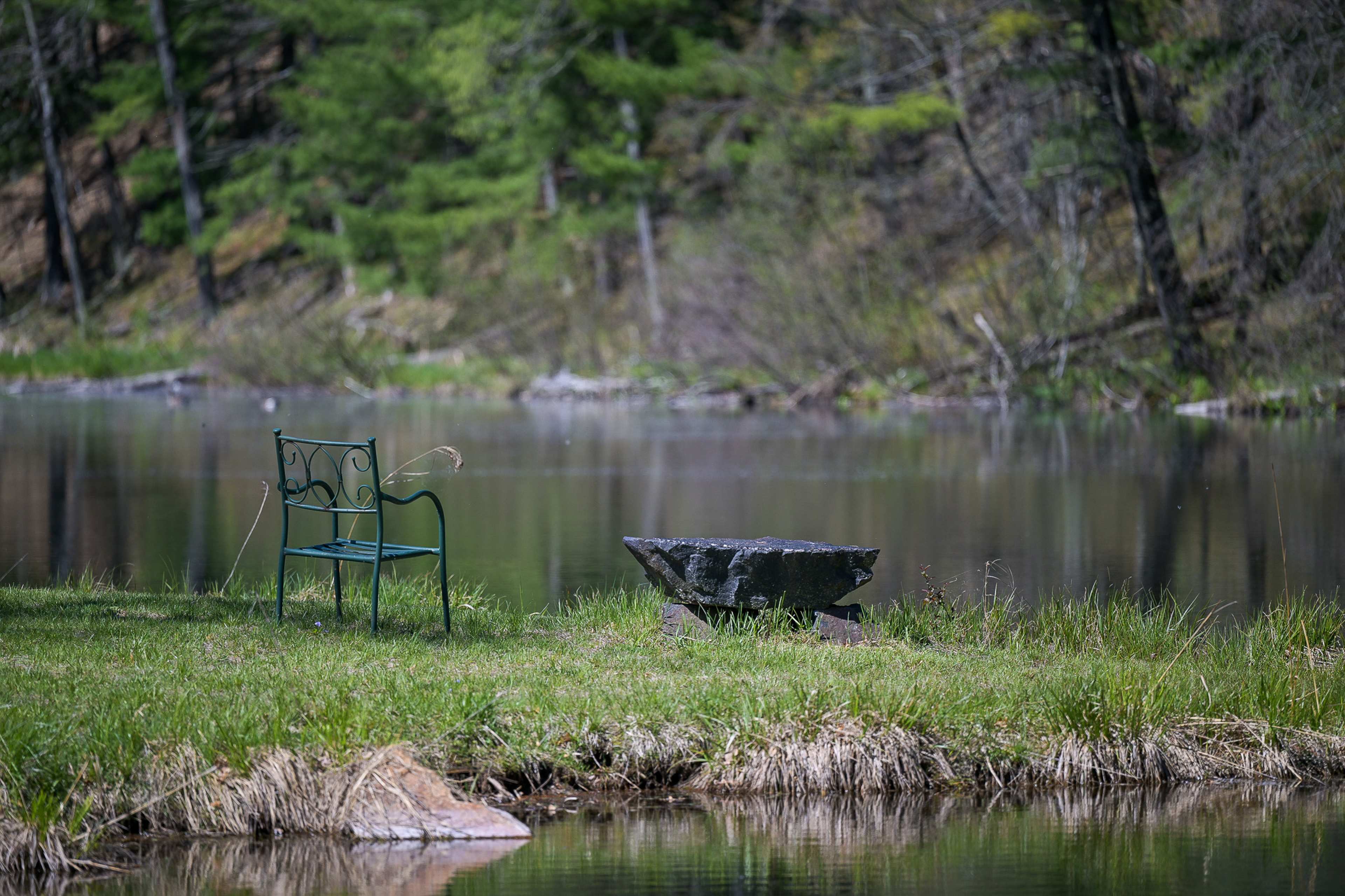 Lakefront Seating