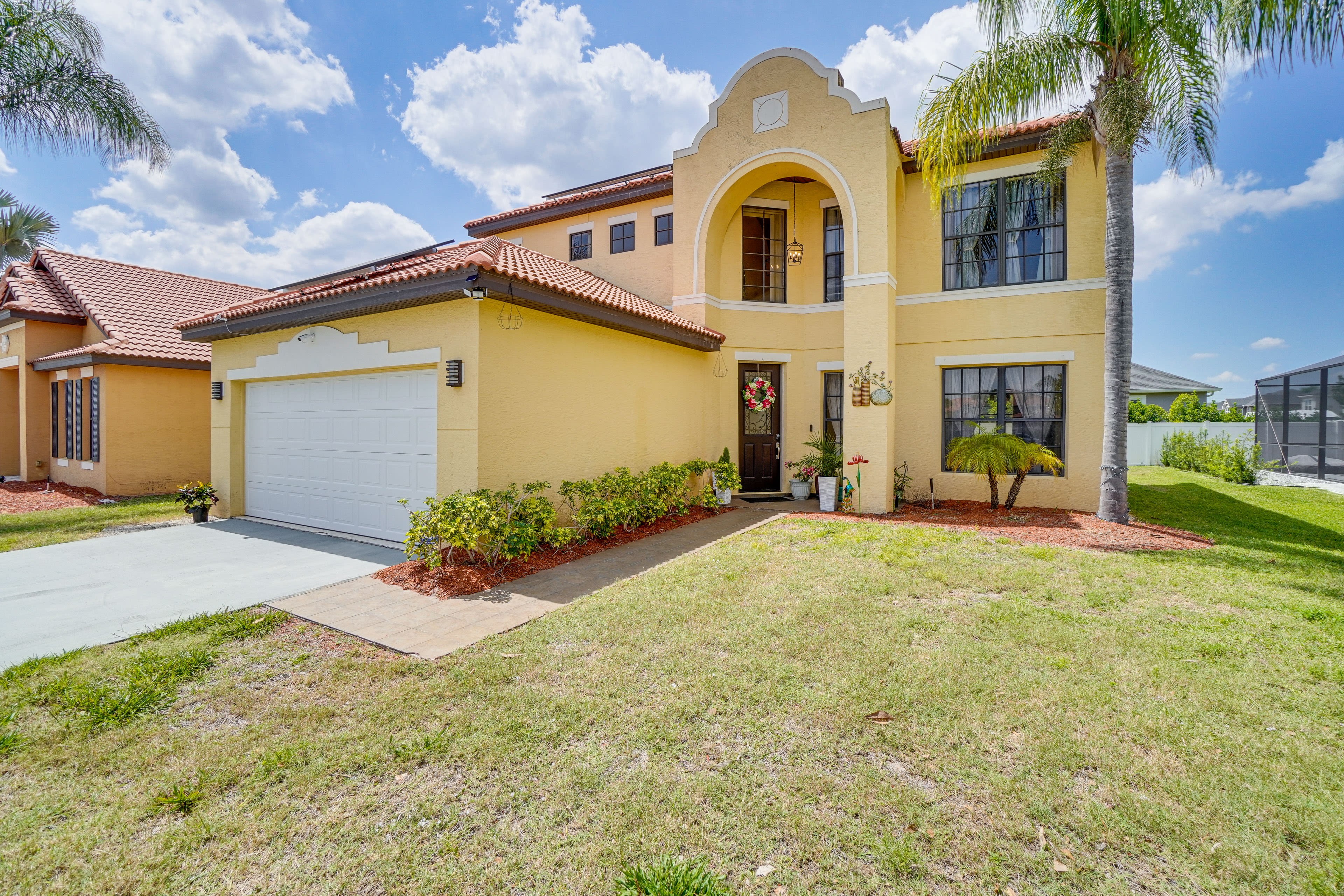 Kissimmee Vacation Rental | 5BR | 3BA | 2,273 Sq Ft | Stairs Required