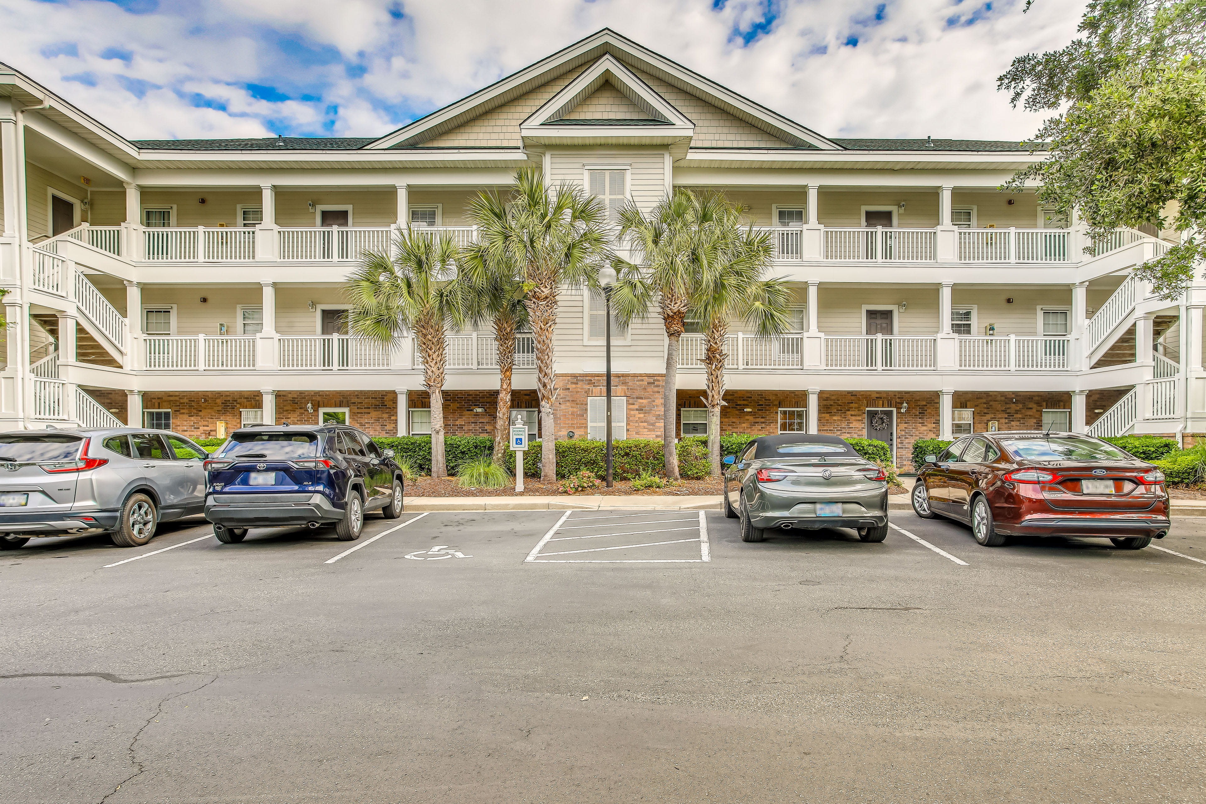 Parking | Community Parking Lot (2 Vehicles)