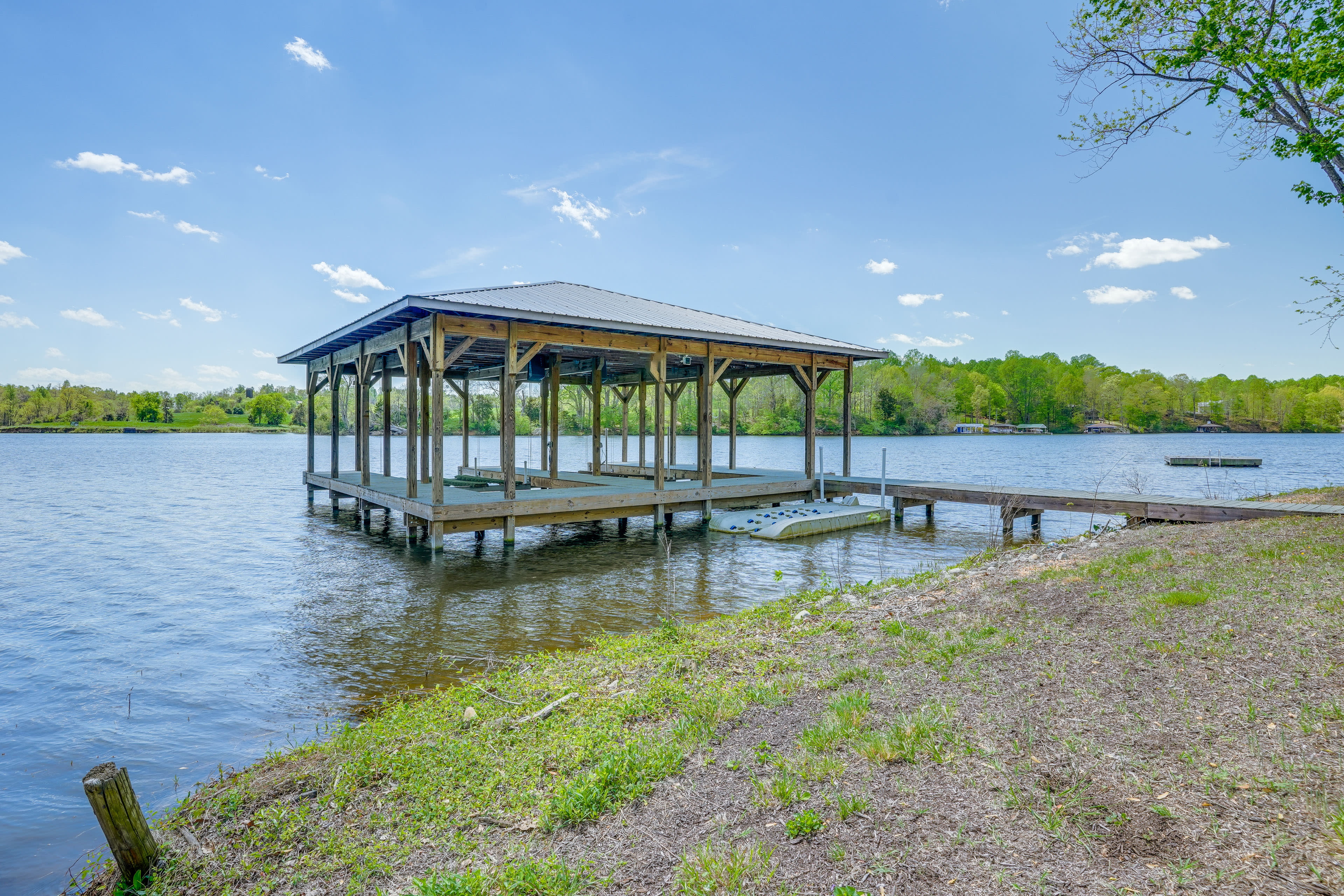 2 Boat Slips | Boat Ramp | Kayak & Canoe