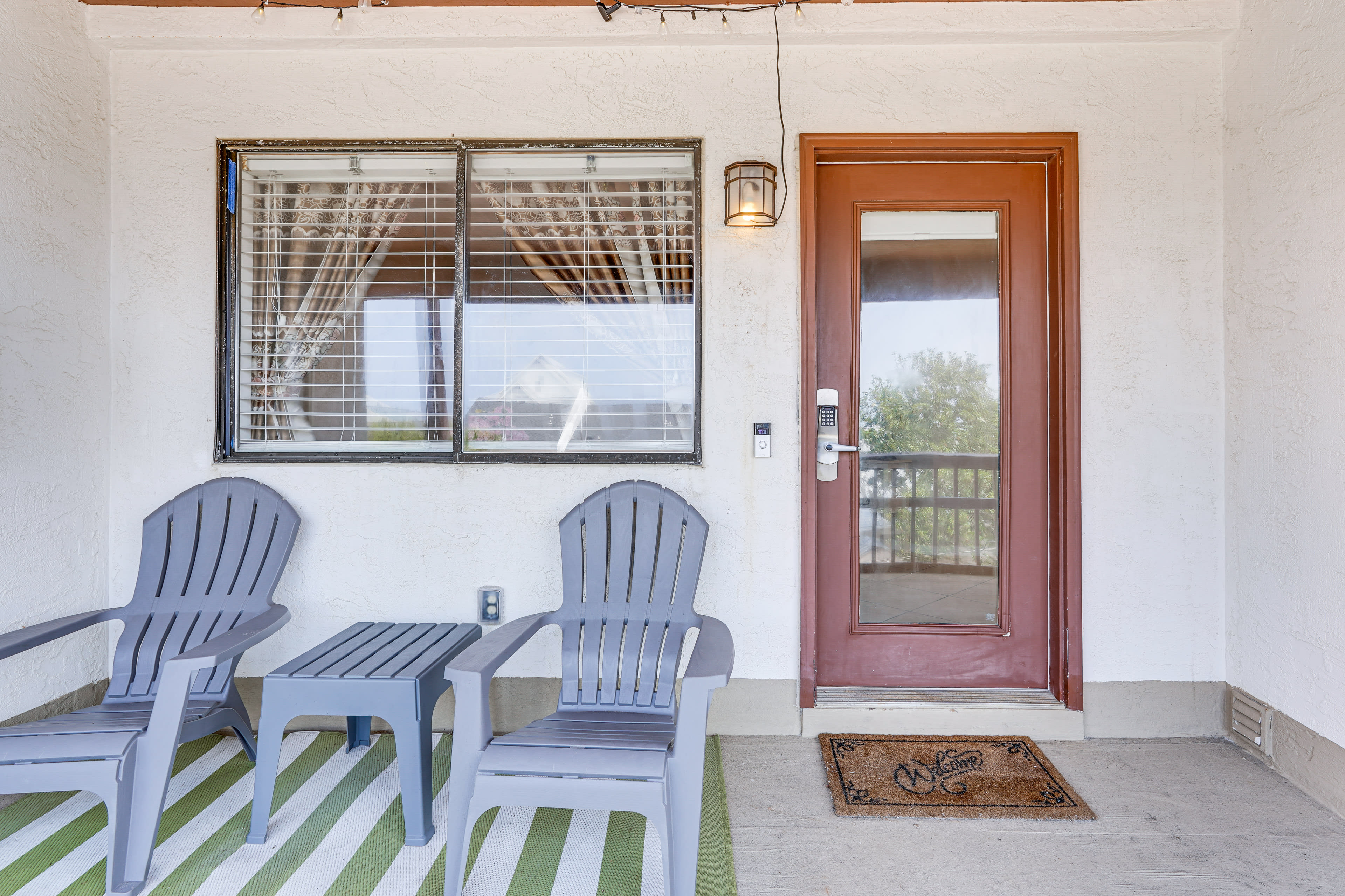 Unit Entrance | Outdoor Seating | Keyless Entry