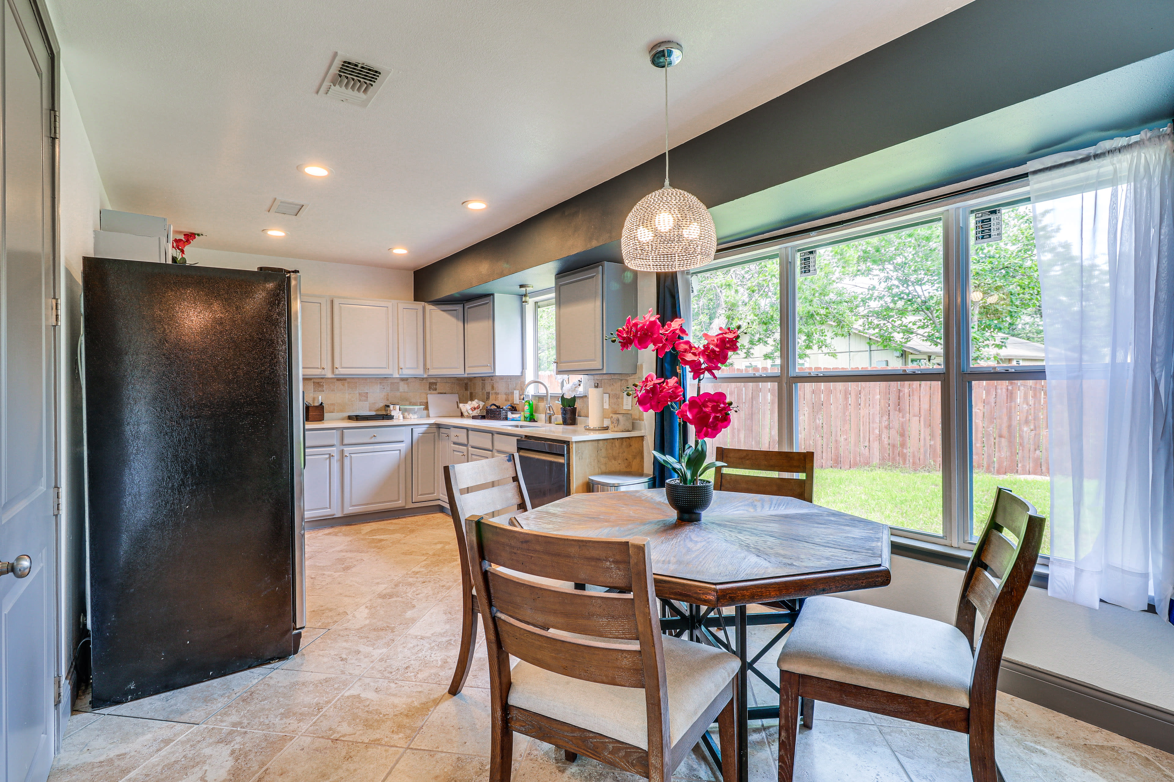 Dining Area | Dishware/Flatware | 1st Floor