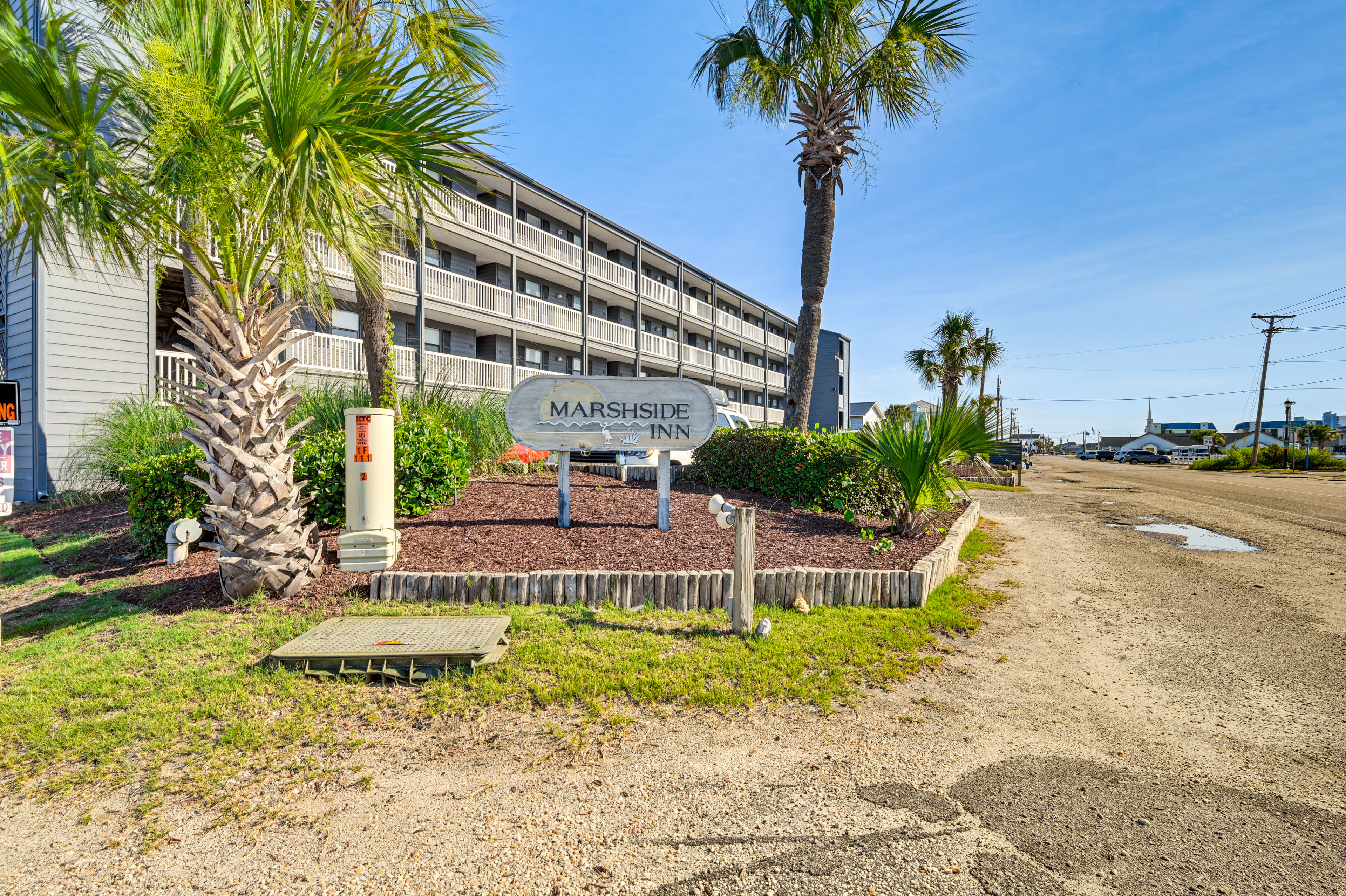 Parking | Community Lot (1 Vehicle)