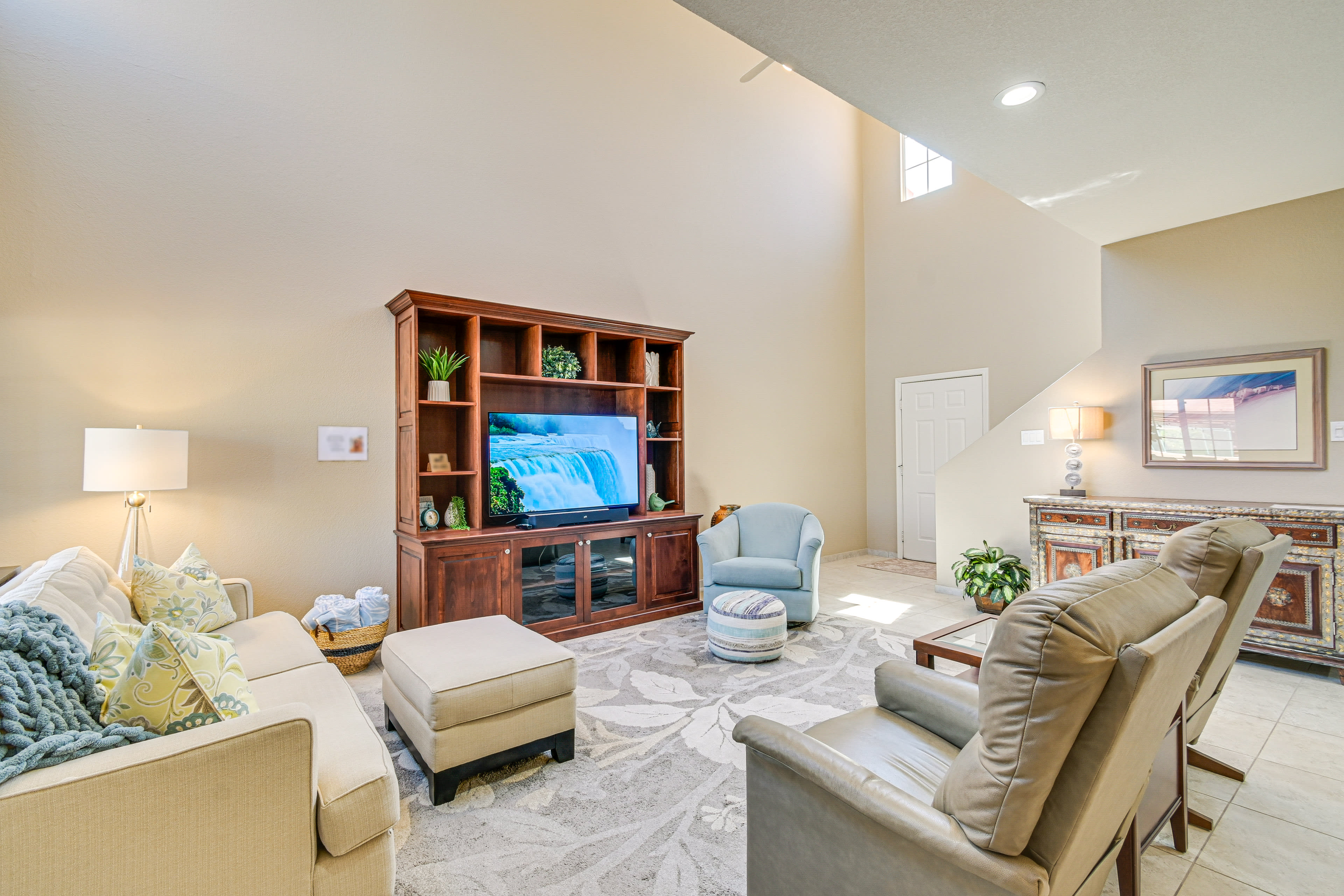 Living Room | Fireplace | Smart TV | 1st Floor