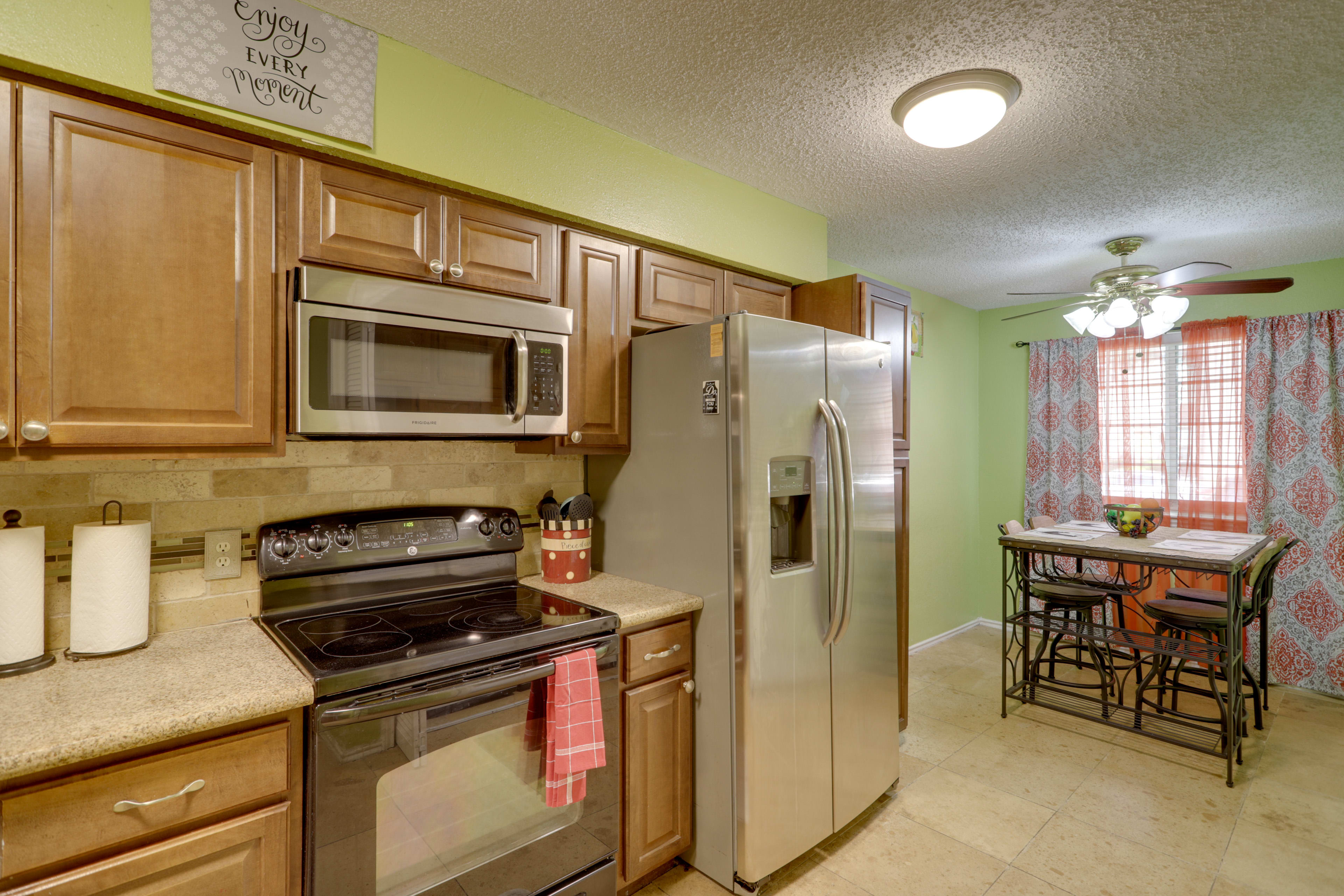 Kitchen | Cooking Basics | Dishwasher | 1st Floor