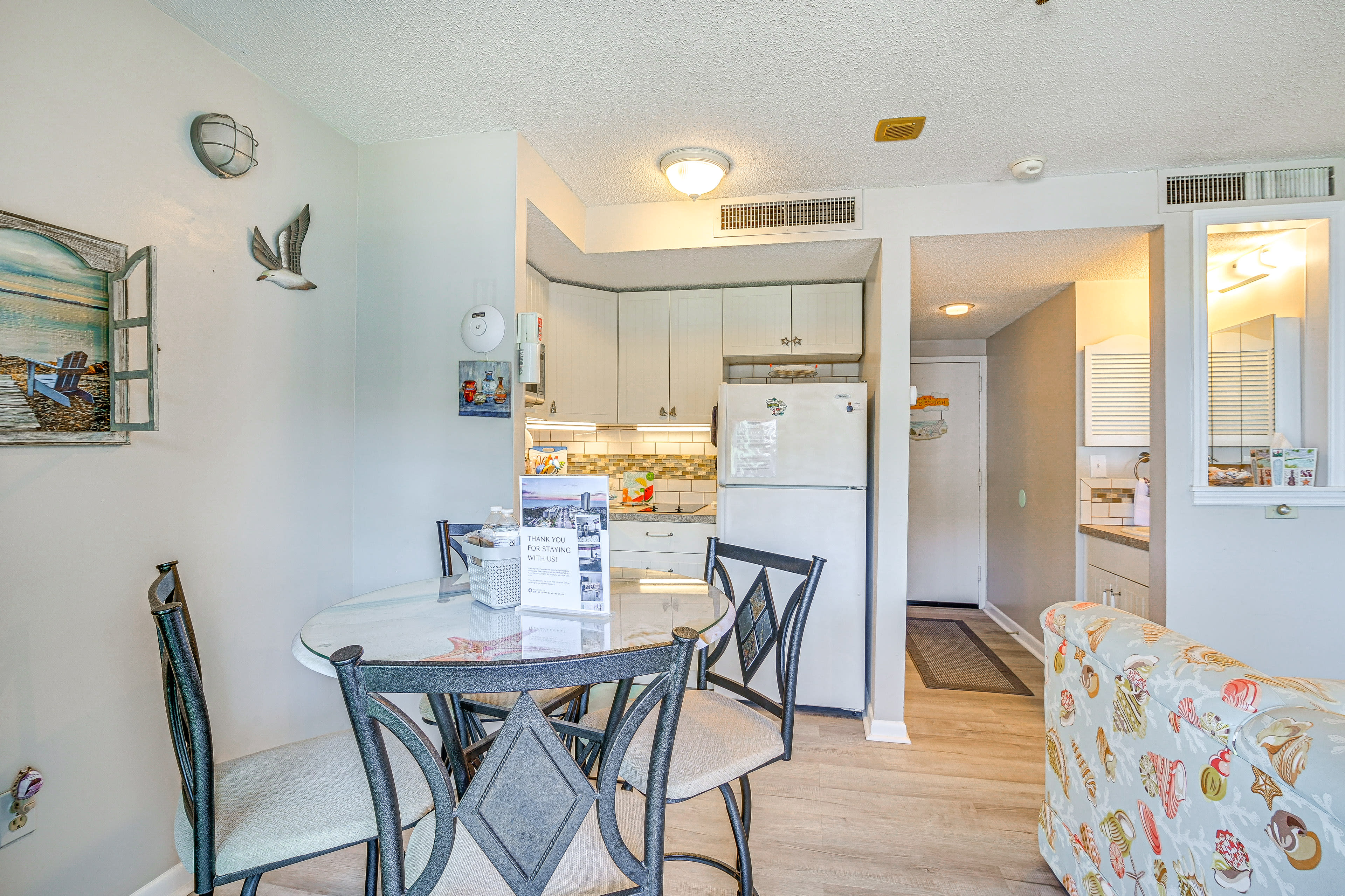 Dining Area | Dishware & Flatware