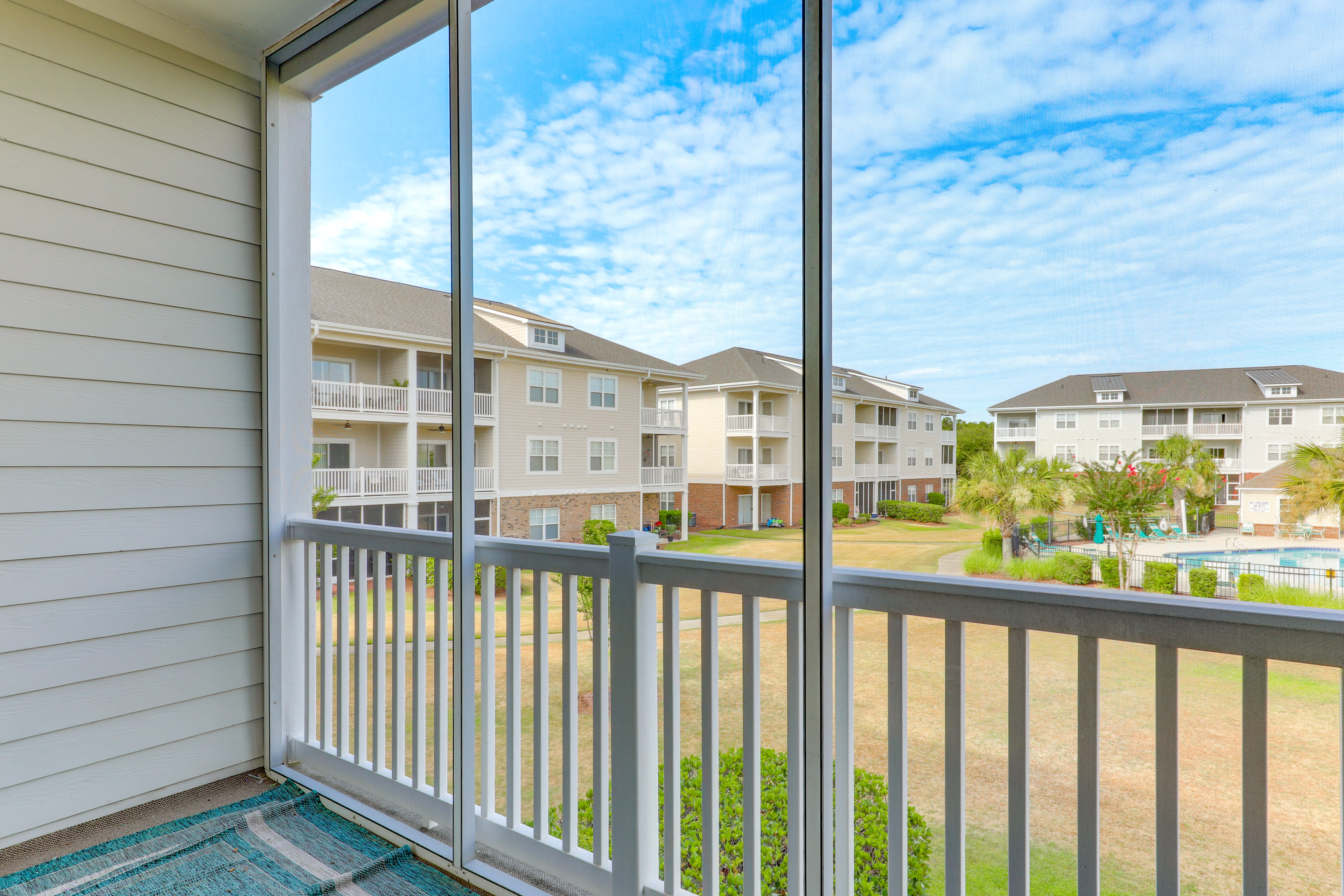 Screened-In Balcony