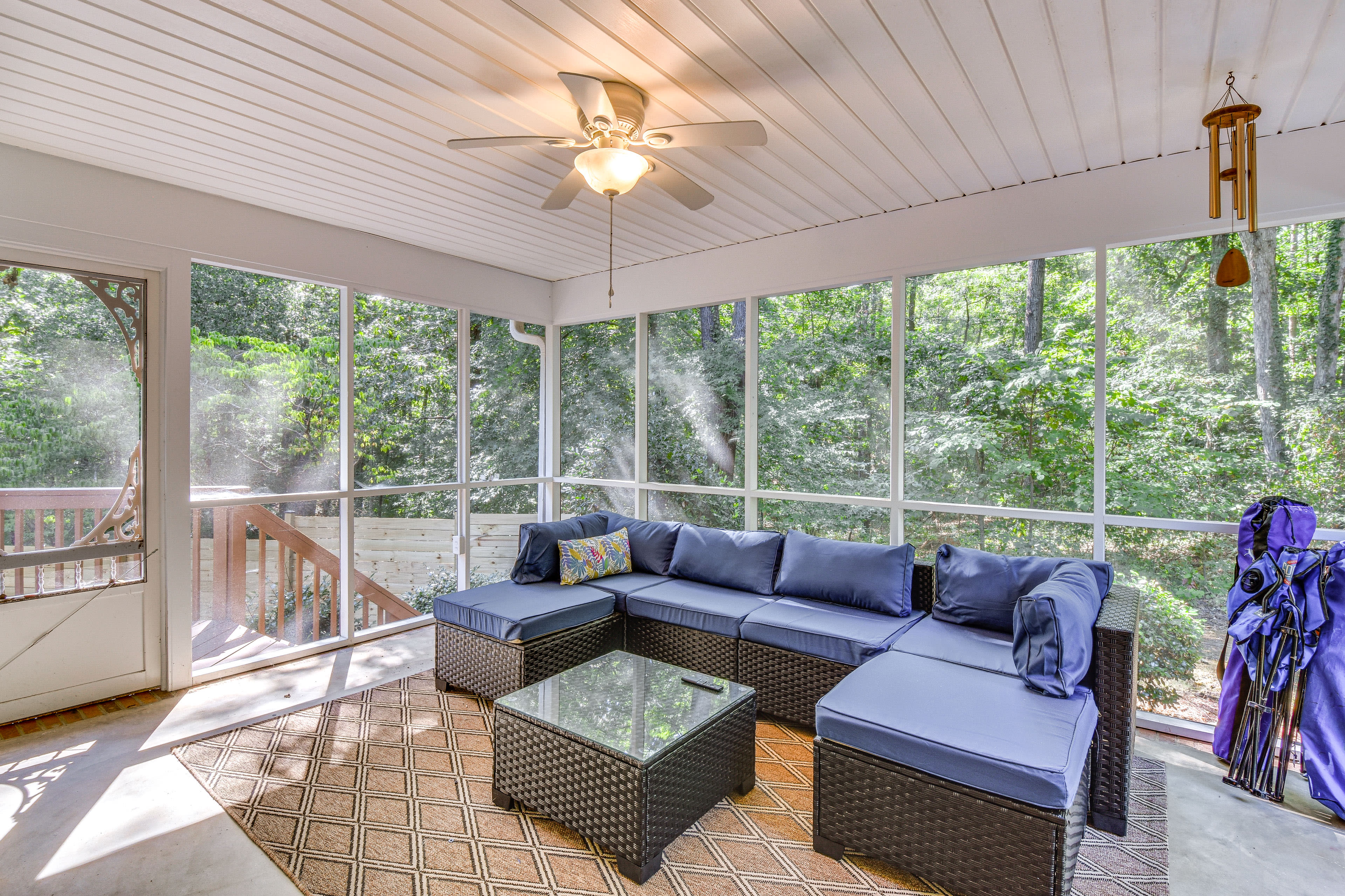 Screened Patio | Outdoor TV