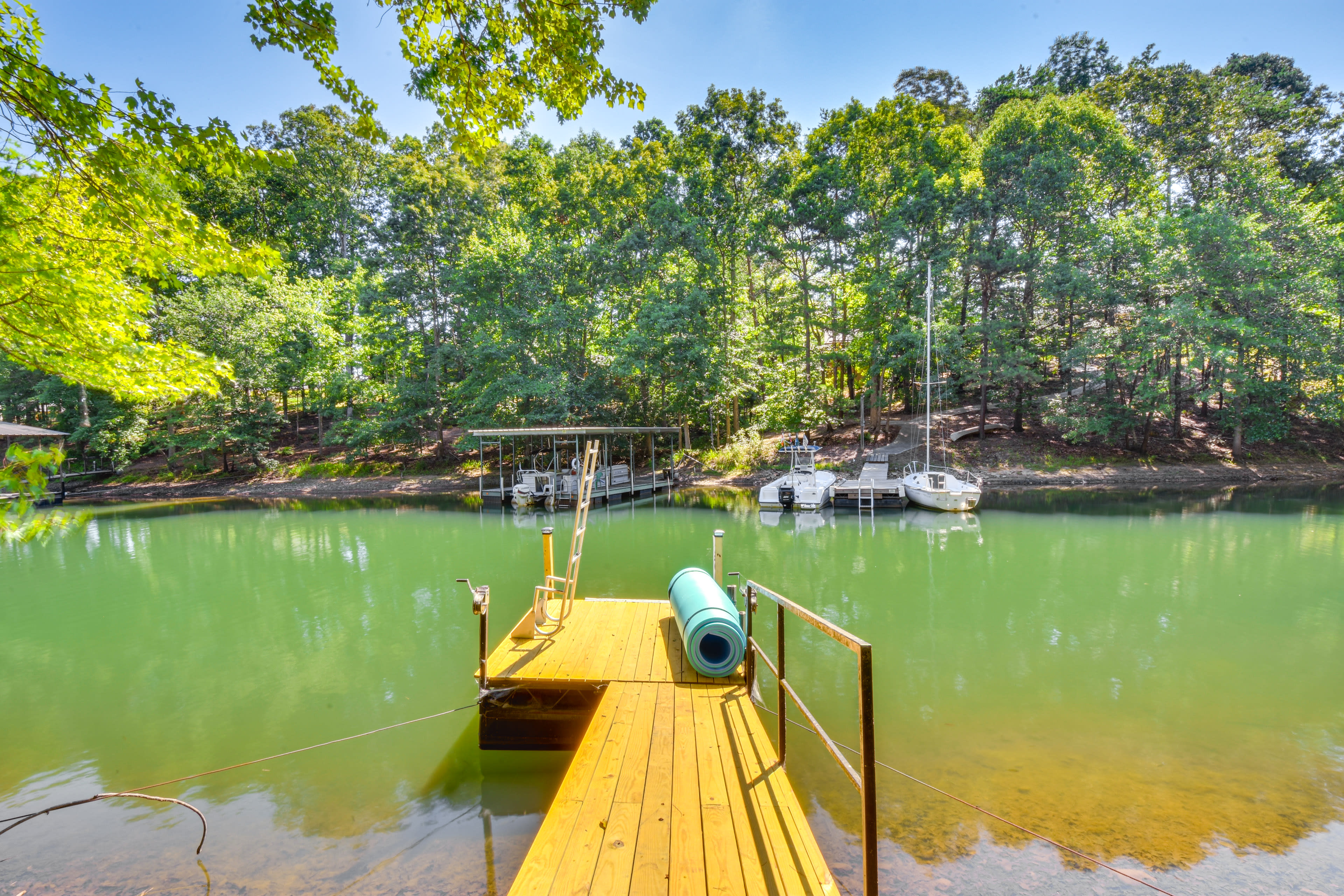 Private Boat Dock | Lake Hartwell Access