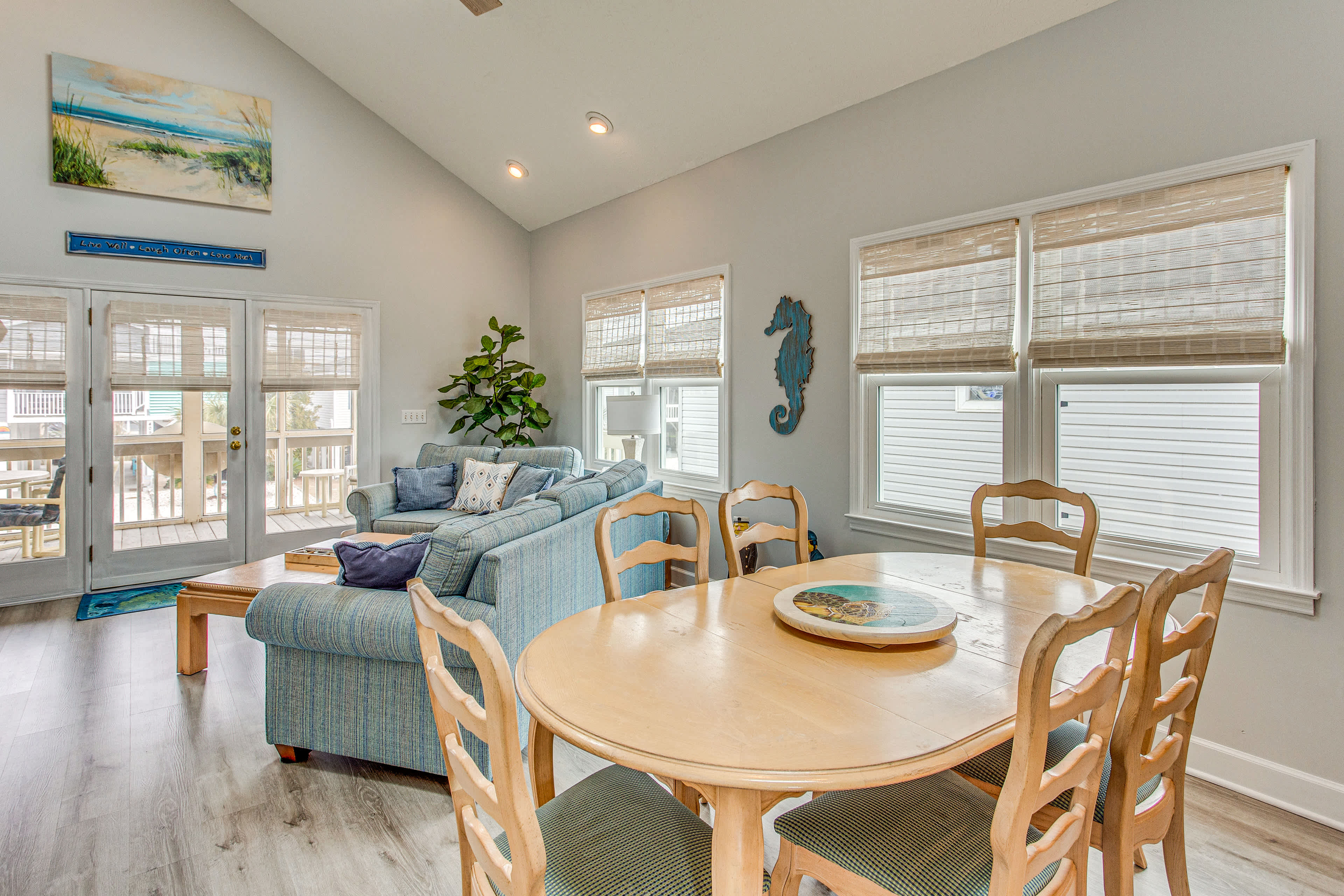 Dining Area | 1st Floor
