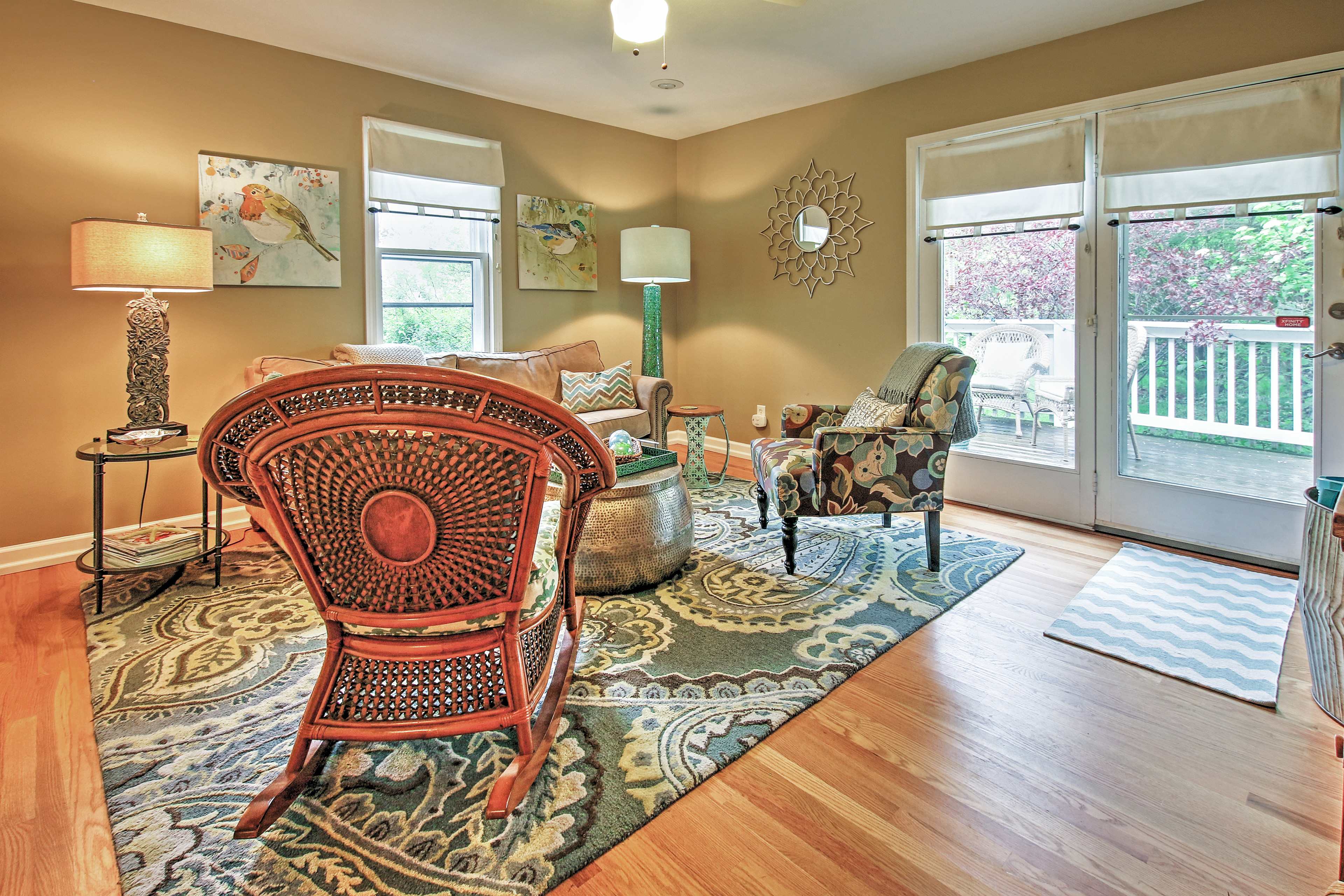 'The Peachtree Cottage' w/ Hot Tub in New Buffalo! Evolve