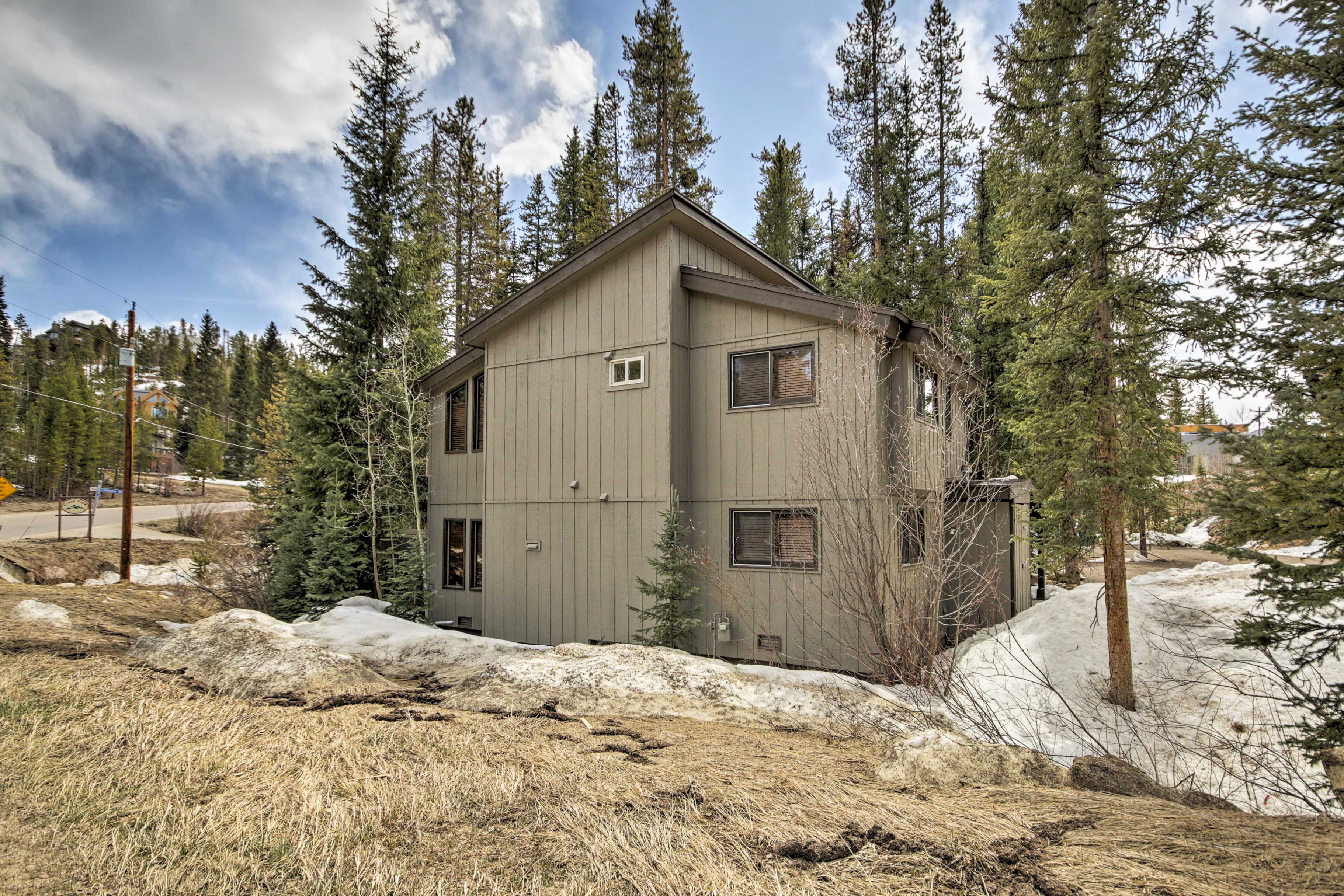 Winter Park Cabin Walk to Main Street & Downtown Evolve