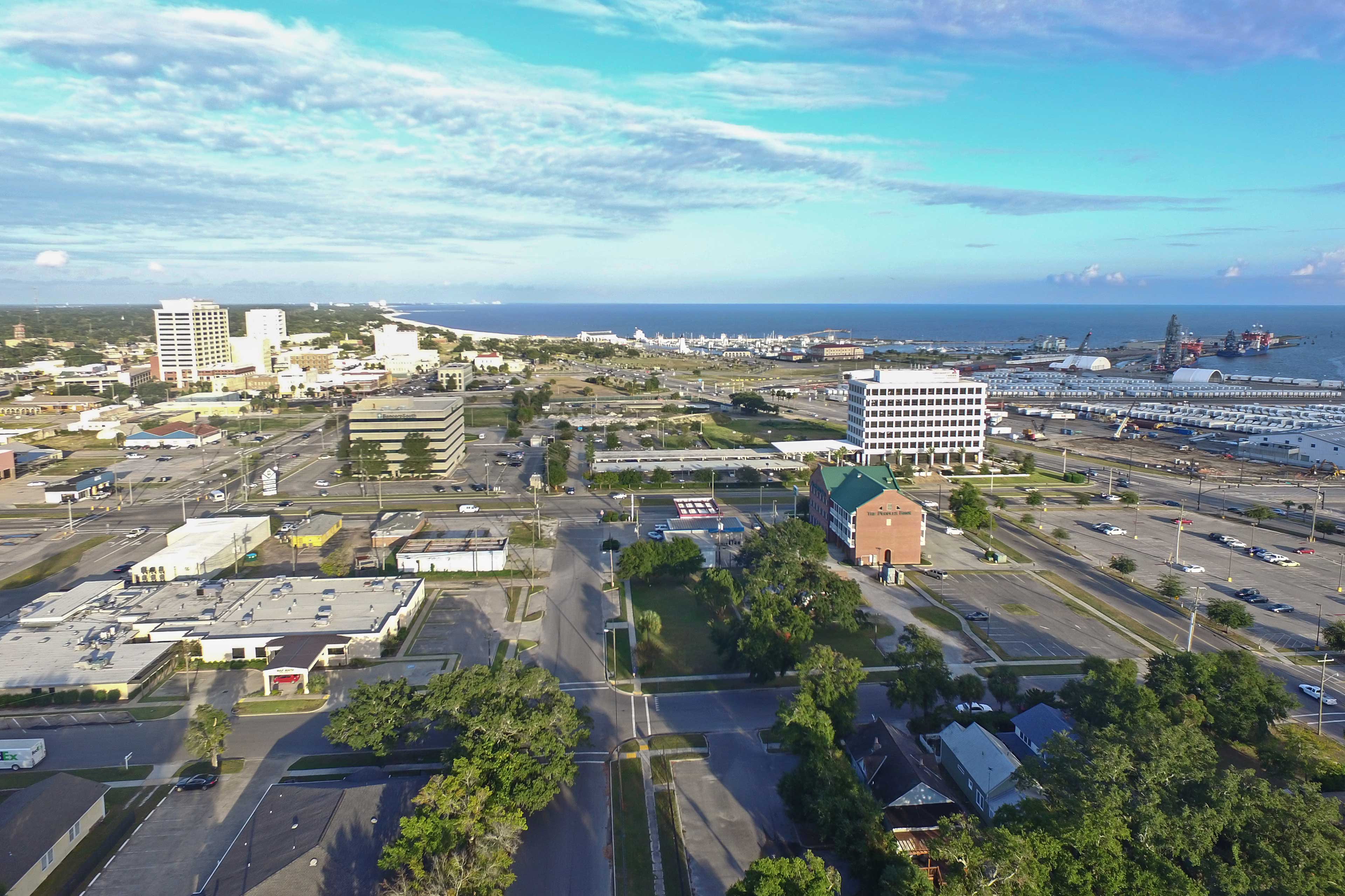 Charming Gulfport Getaway Only 3 Blocks to Beach Evolve