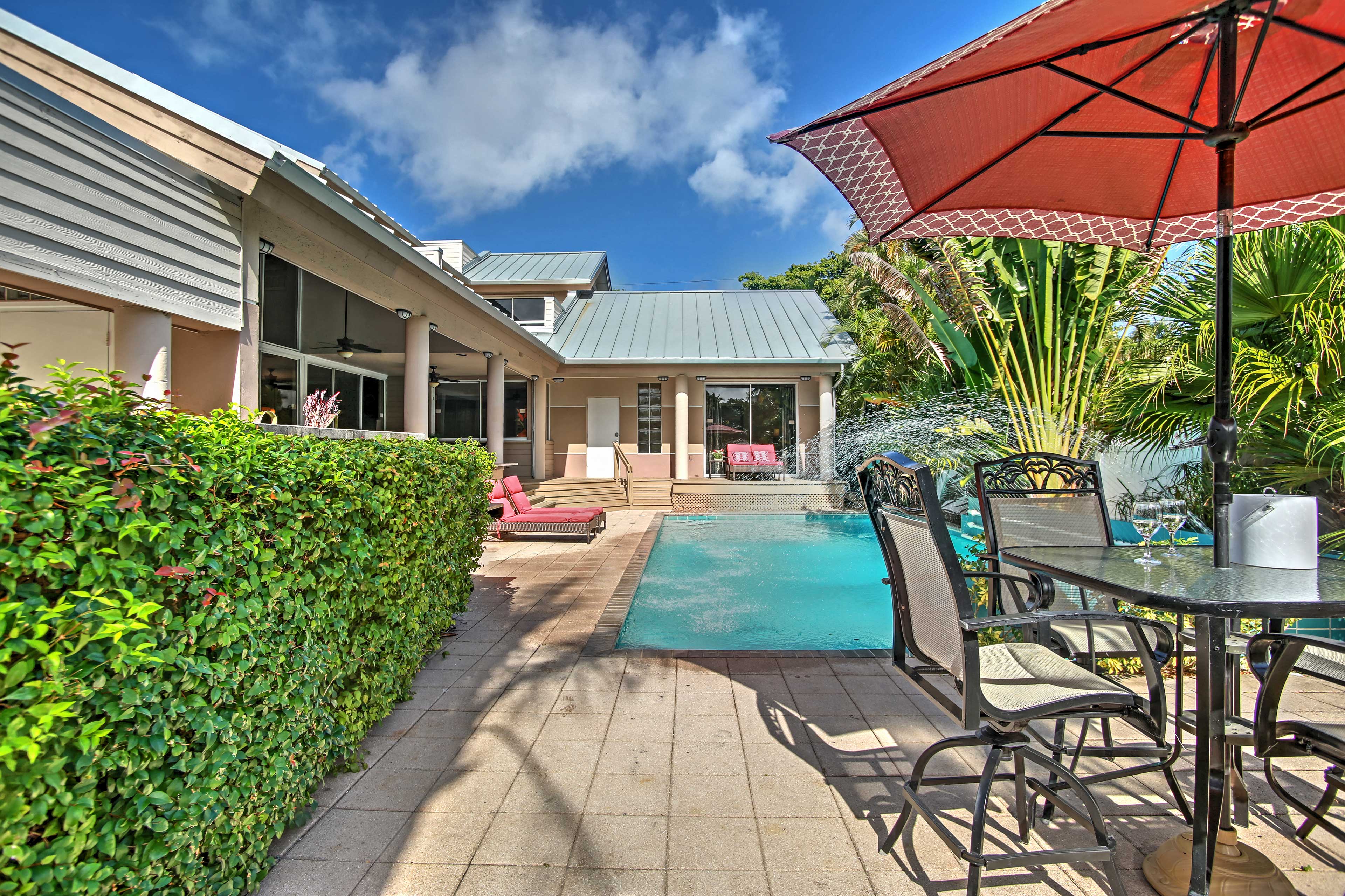 Large Pompano Home w/ Pool Walk to Private Beach Pompano Beach, FL