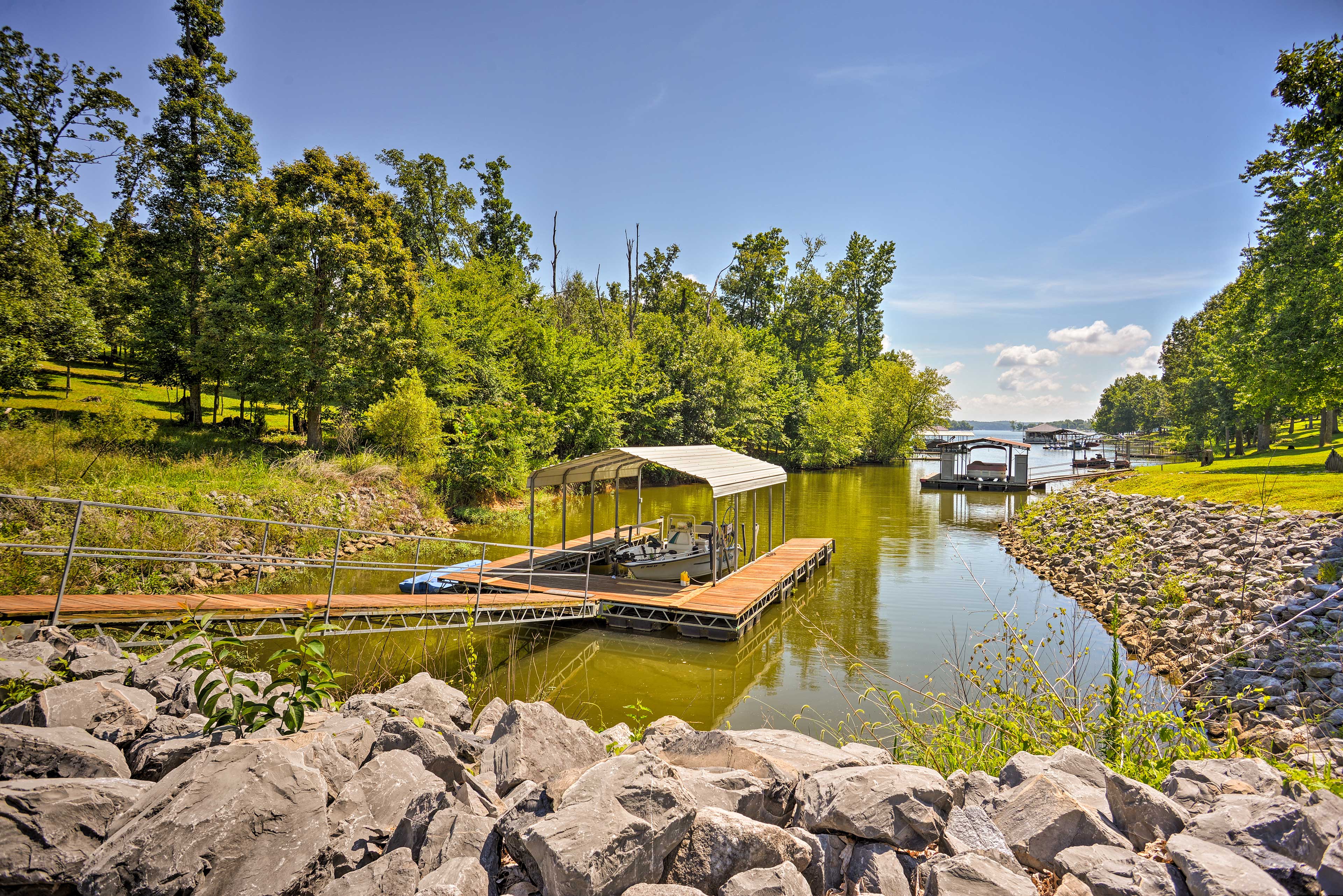Wooded Gilbertsville Hideaway on Kentucky Lake! Evolve