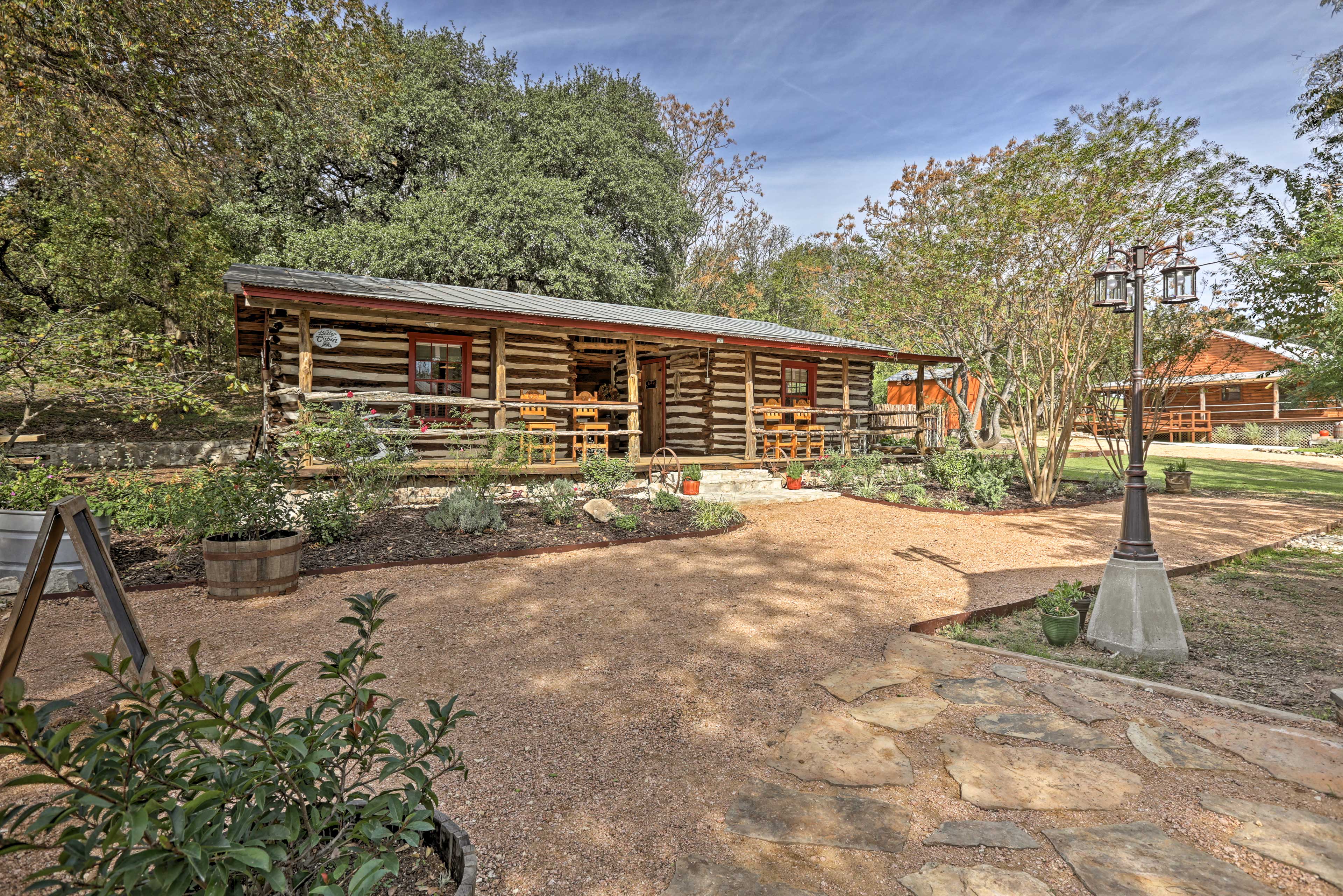 Custom 'Texas Cabin' Studio 5 Min to Gruene Hall New Braunfels, TX