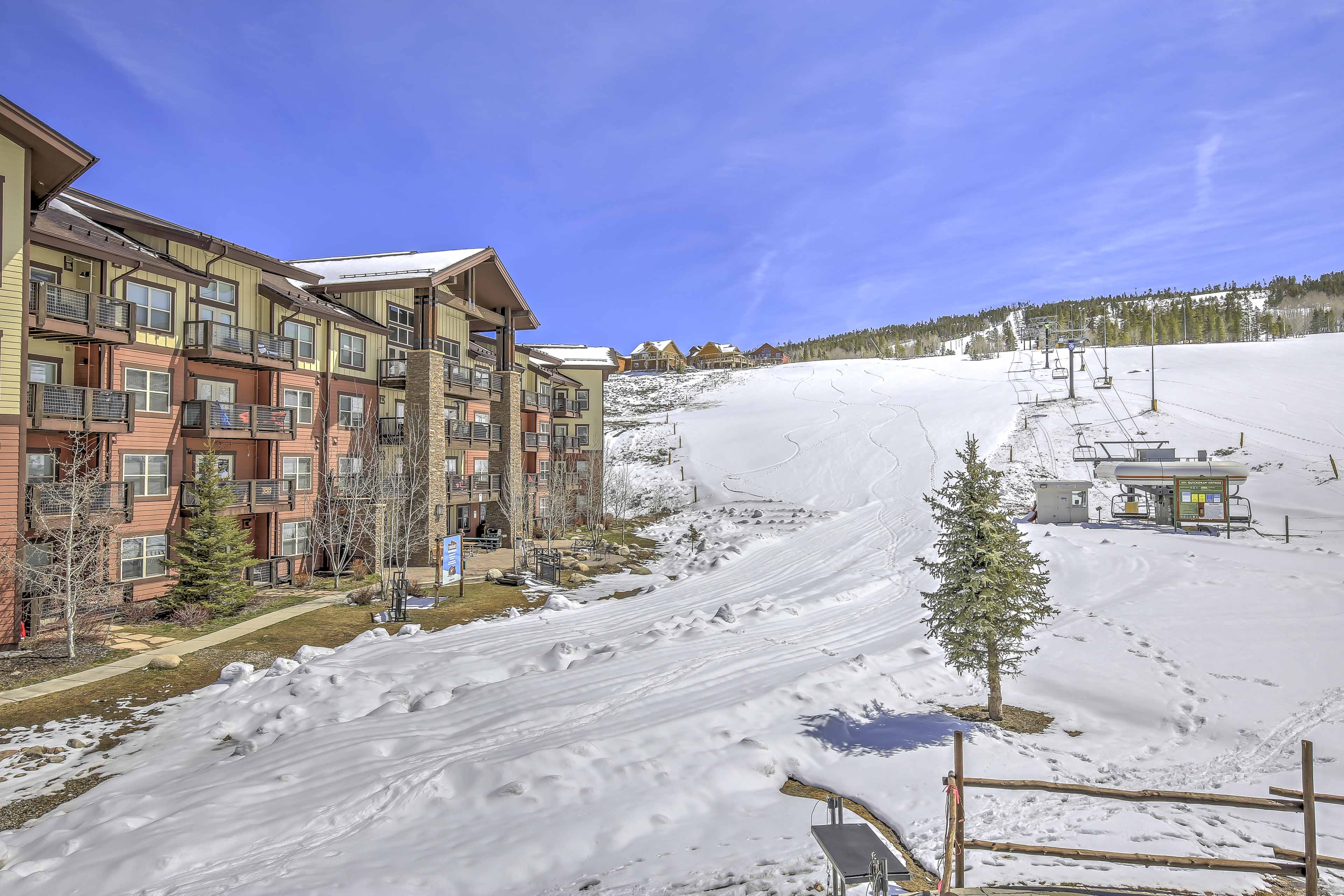 Granby Condo w/ Mtn Views & SkiIn/SkiOut Access! Evolve