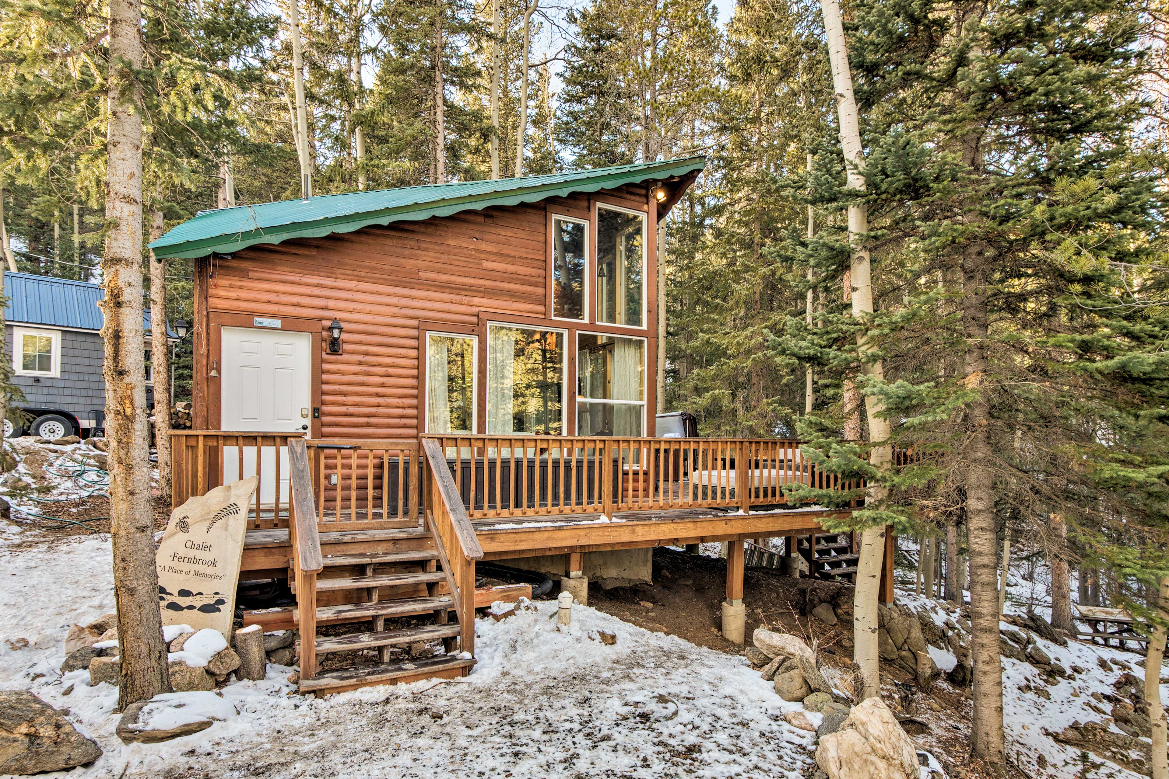 Idaho Springs Cabin w/ Hot Tub on 1/2 Acre! Evolve