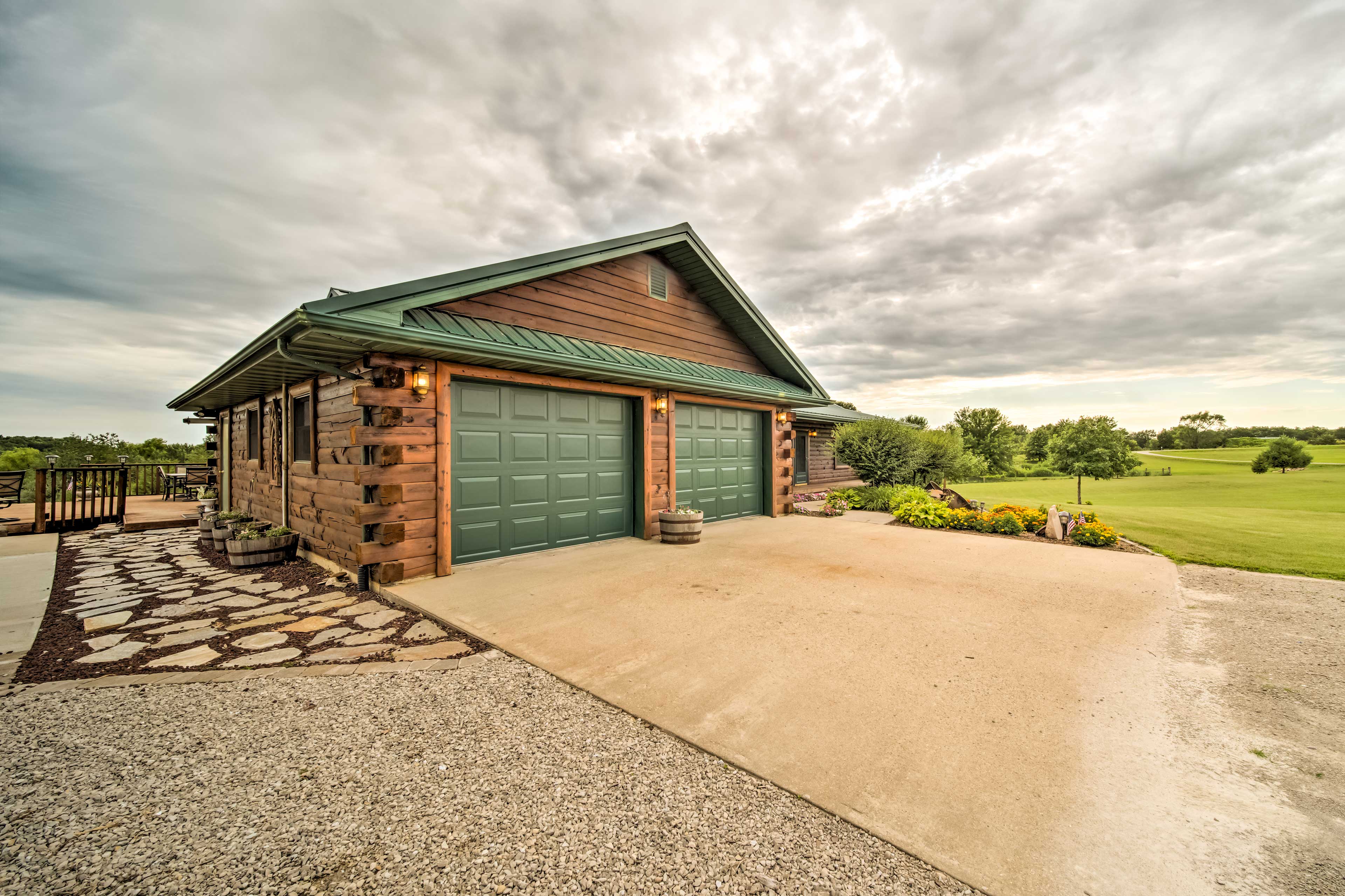 Rustic Keosauqua Gem Fire Pit & Lake Sugema Views Evolve