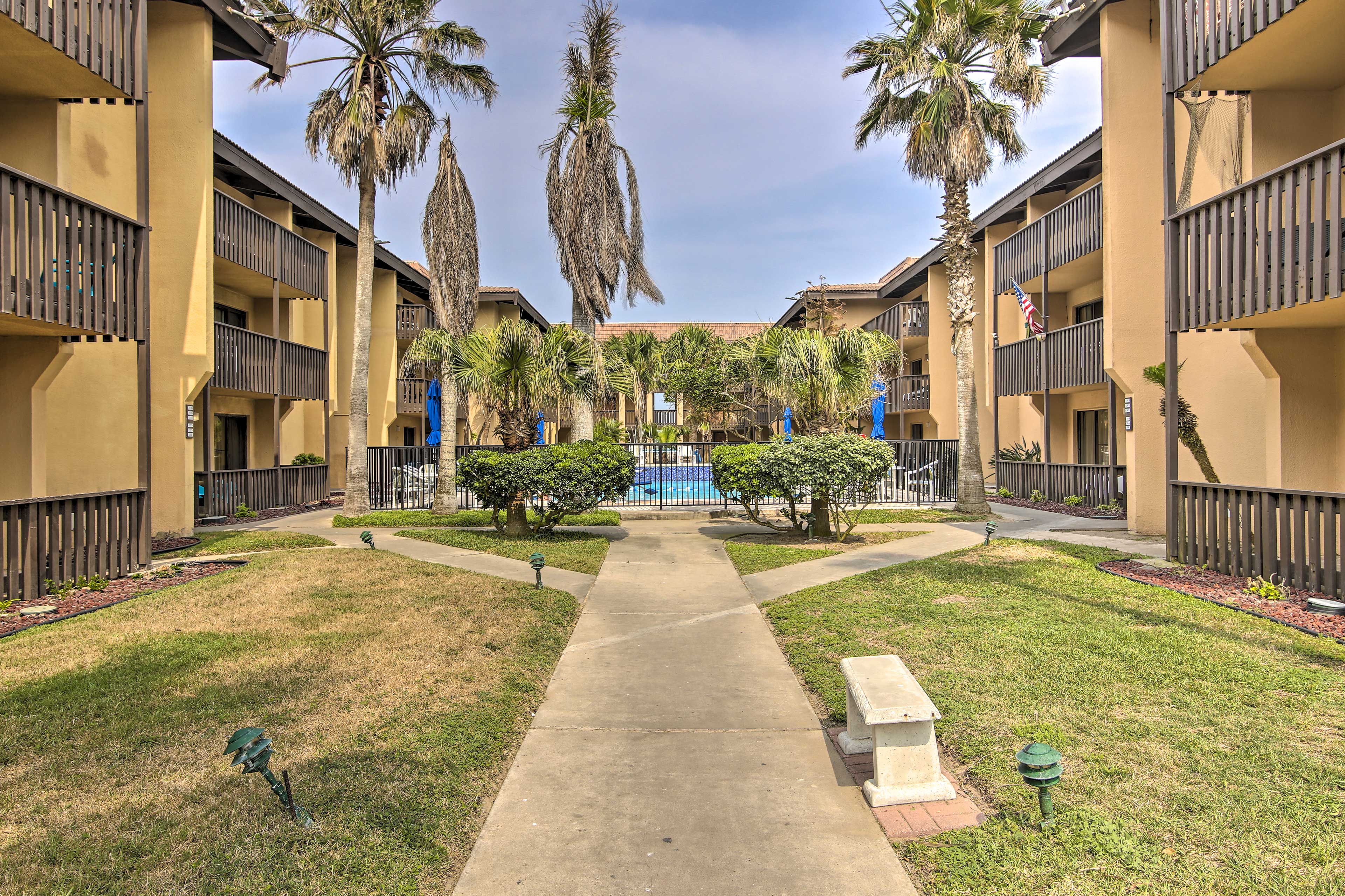 Beachfront South Padre Island Condo Rate Special! Evolve