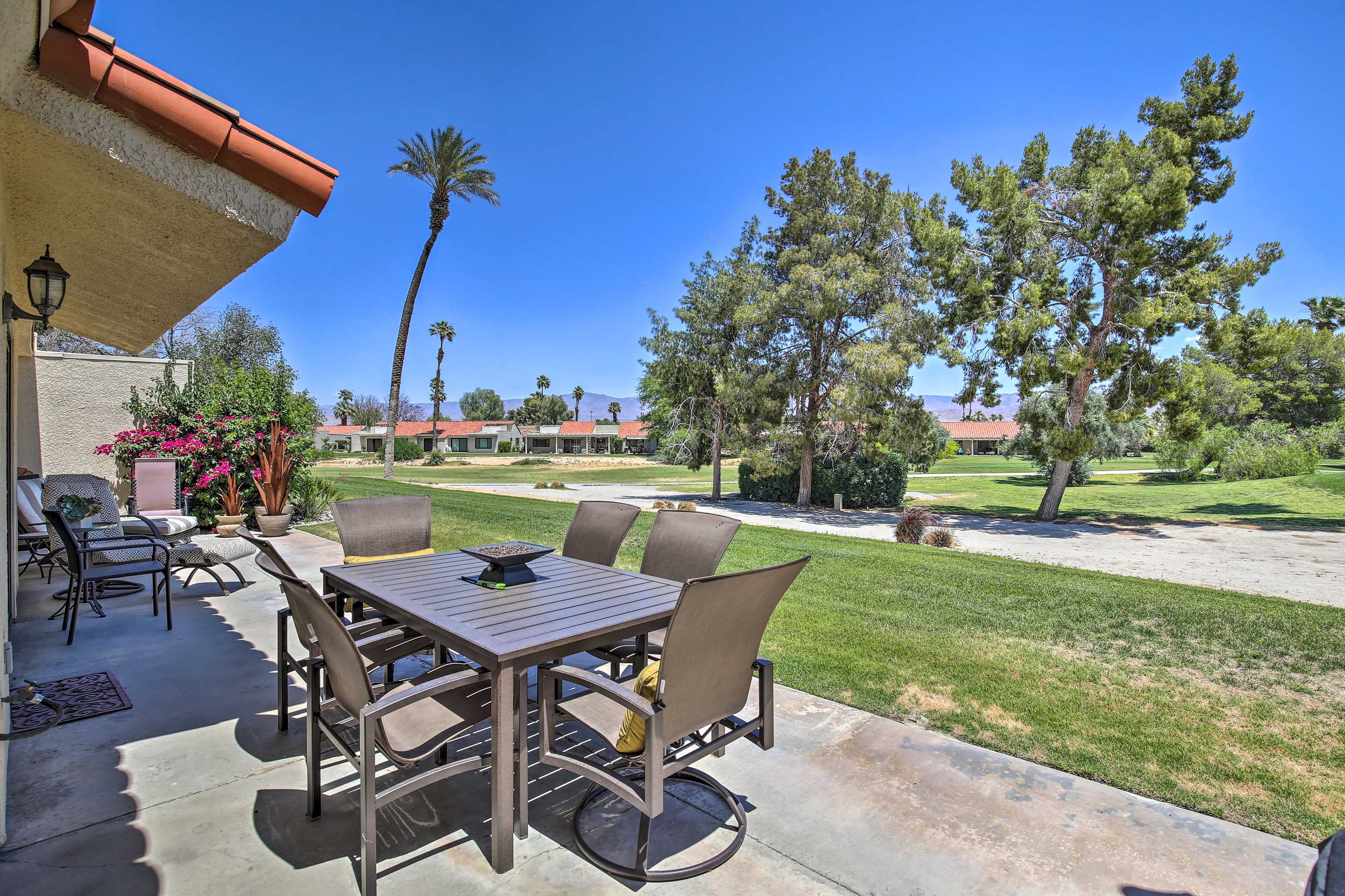 Luxury Palm Desert Condo w/Patio on Golf Course! Evolve
