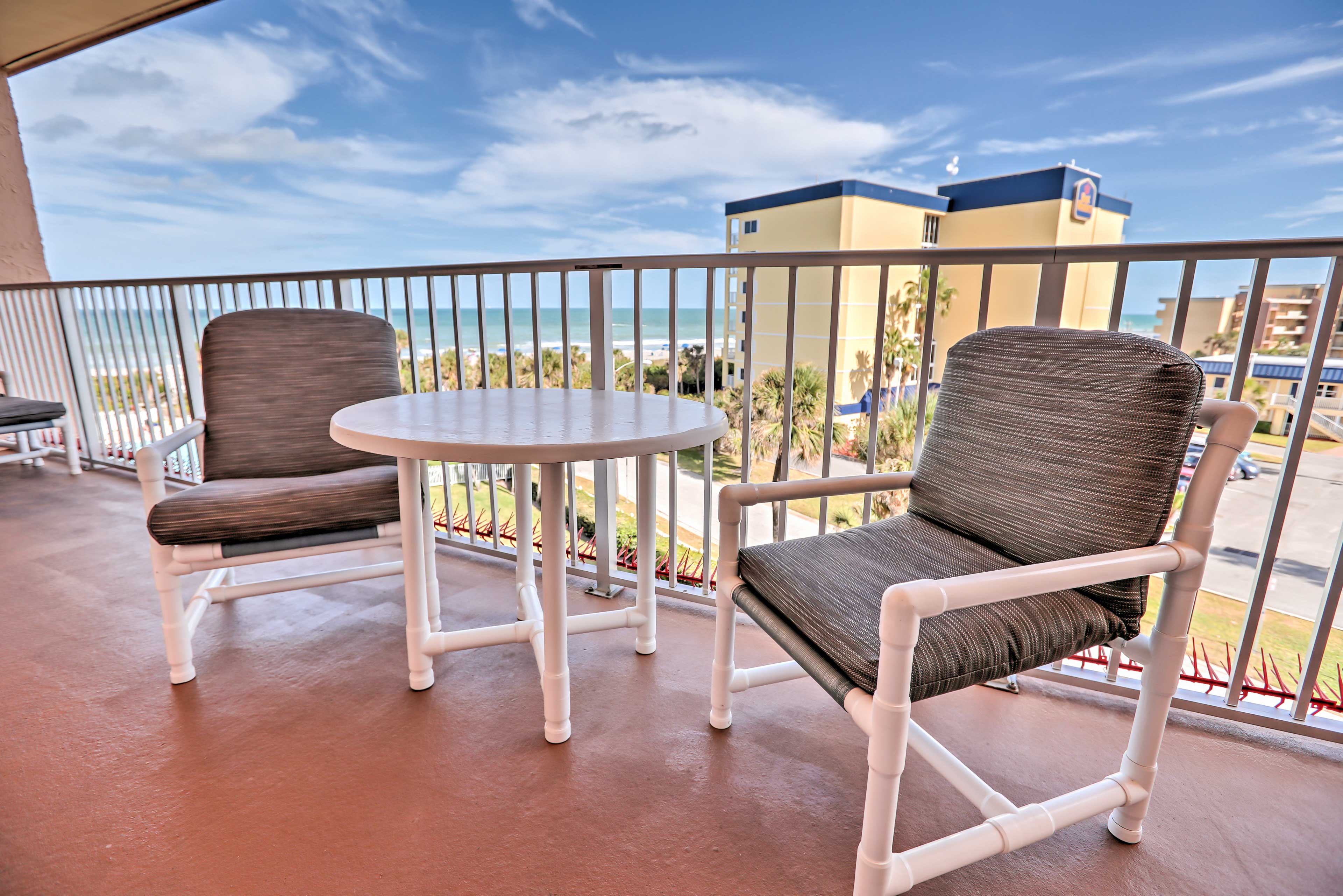 Oceanfront Cocoa Beach Condo w/ View Walk to Pier Evolve