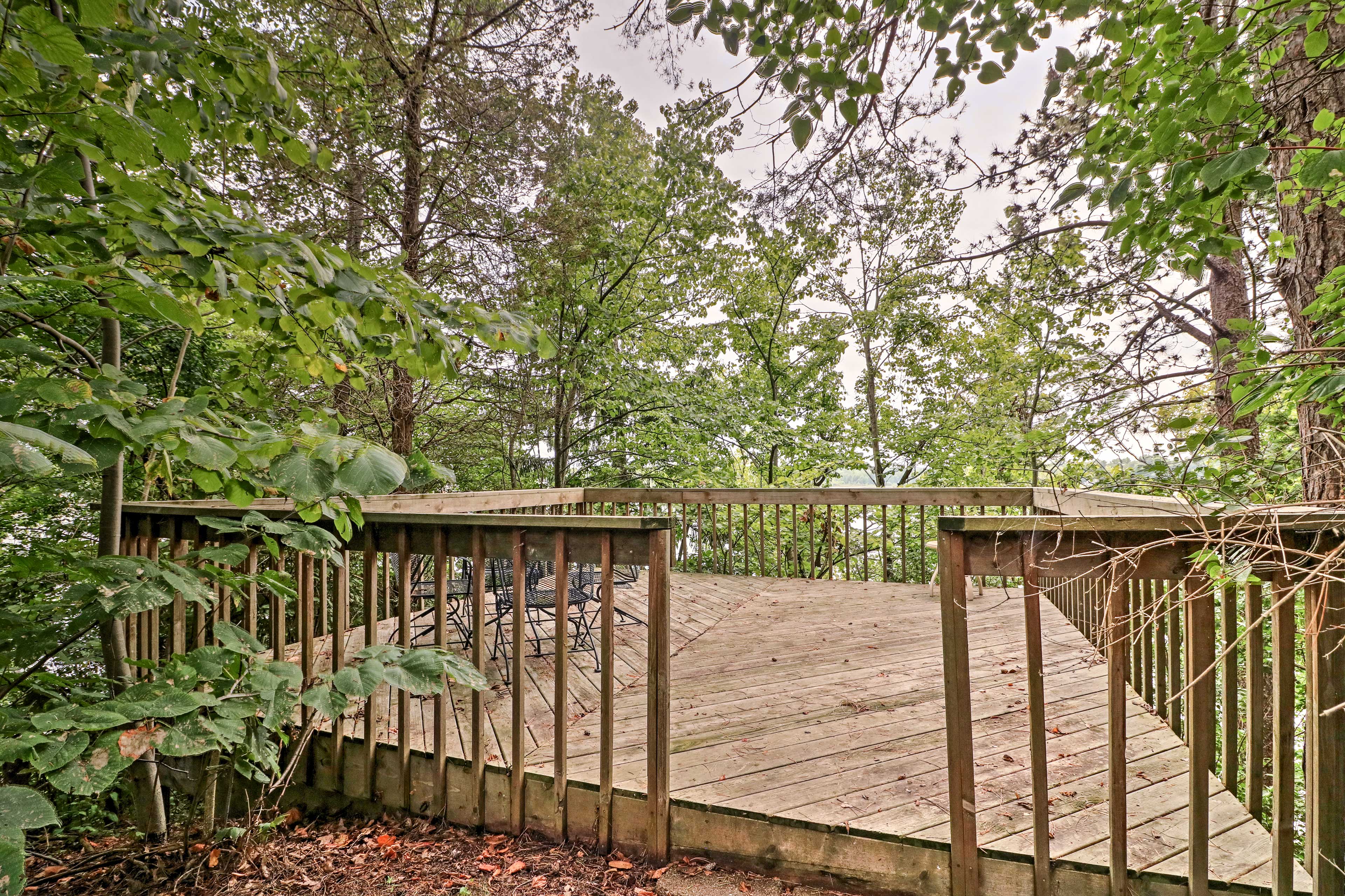 Island Cottage on Evans Lake Bring Your Boat! Tipton, MI Evolve