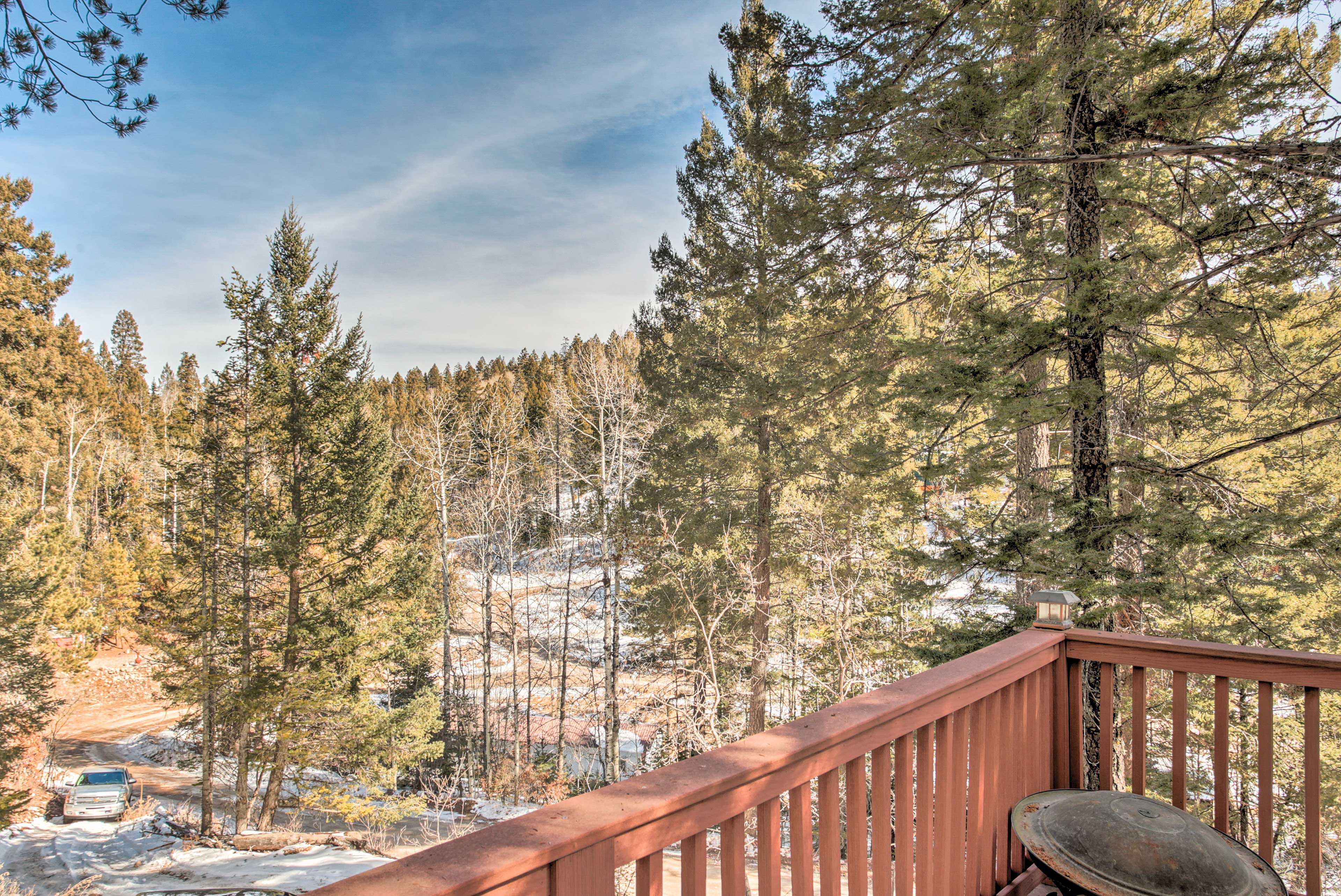 Cloudcroft Cabin w/ Deck Near Skiing & Fishing! Evolve