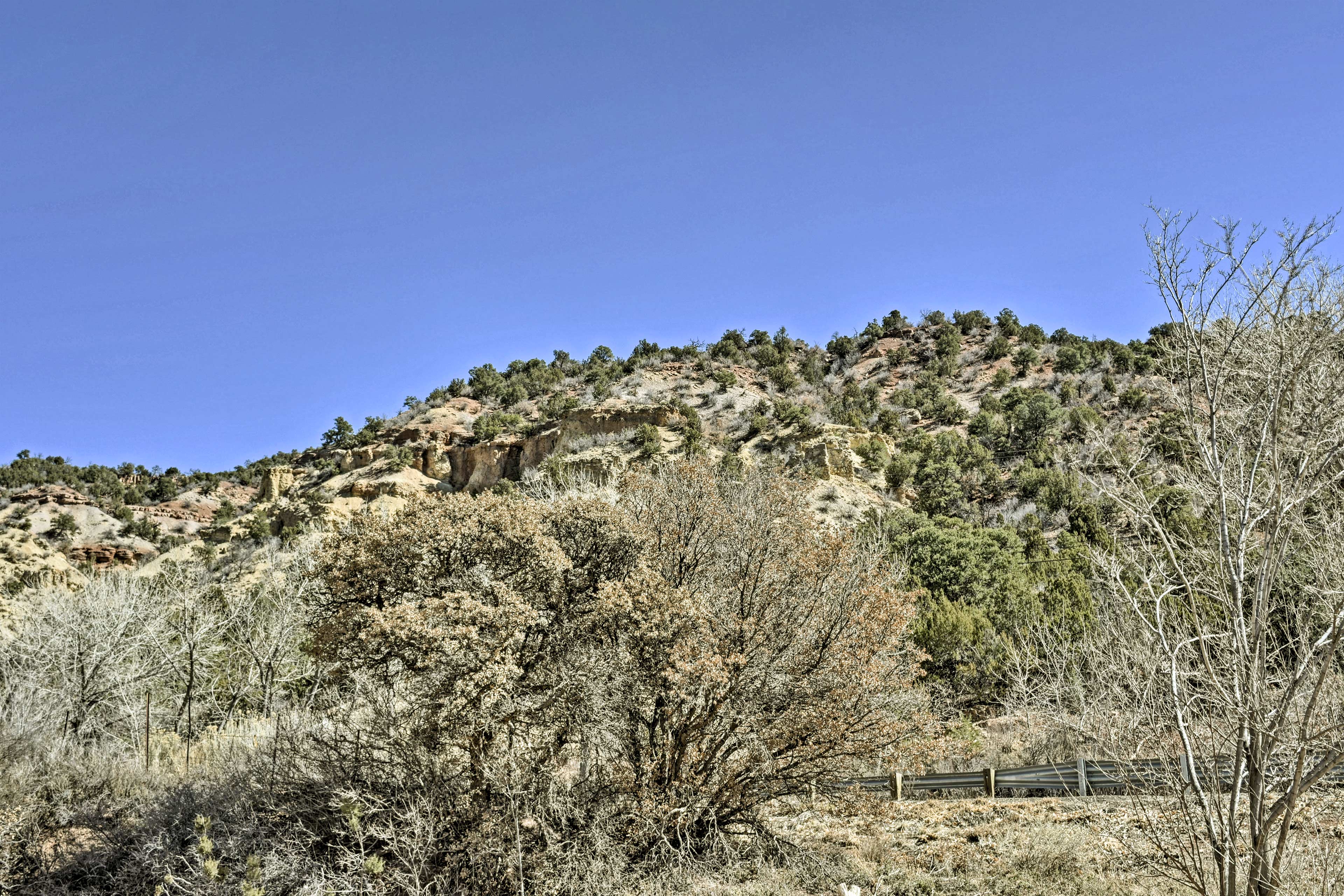 Mom's Place in Jemez Cozy Home, 1mi to Hot Spring Jemez Springs, NM