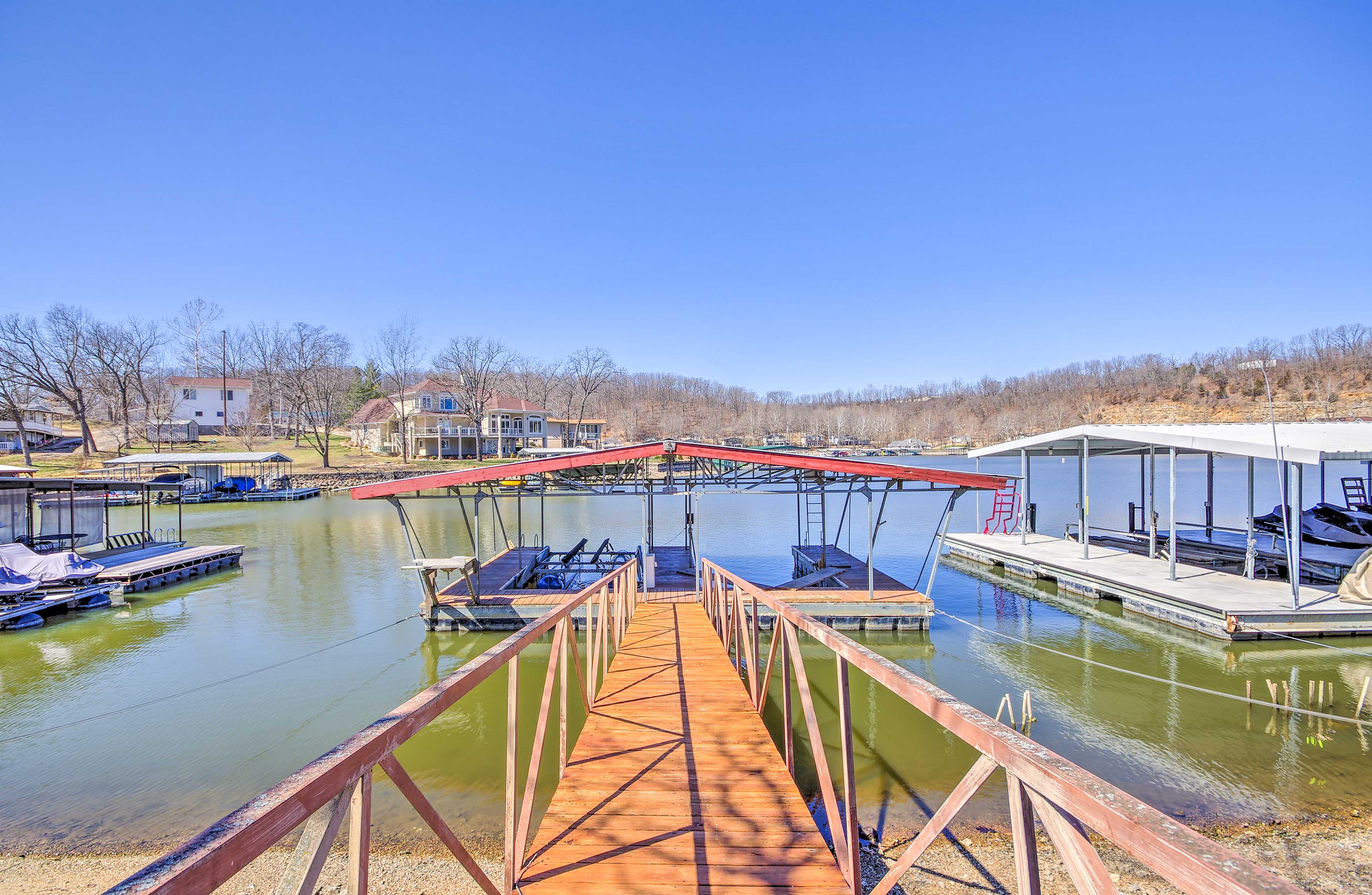 Waterfront Lake of the Ozarks Cabin w/ Boat Dock! Camdenton, MO Evolve