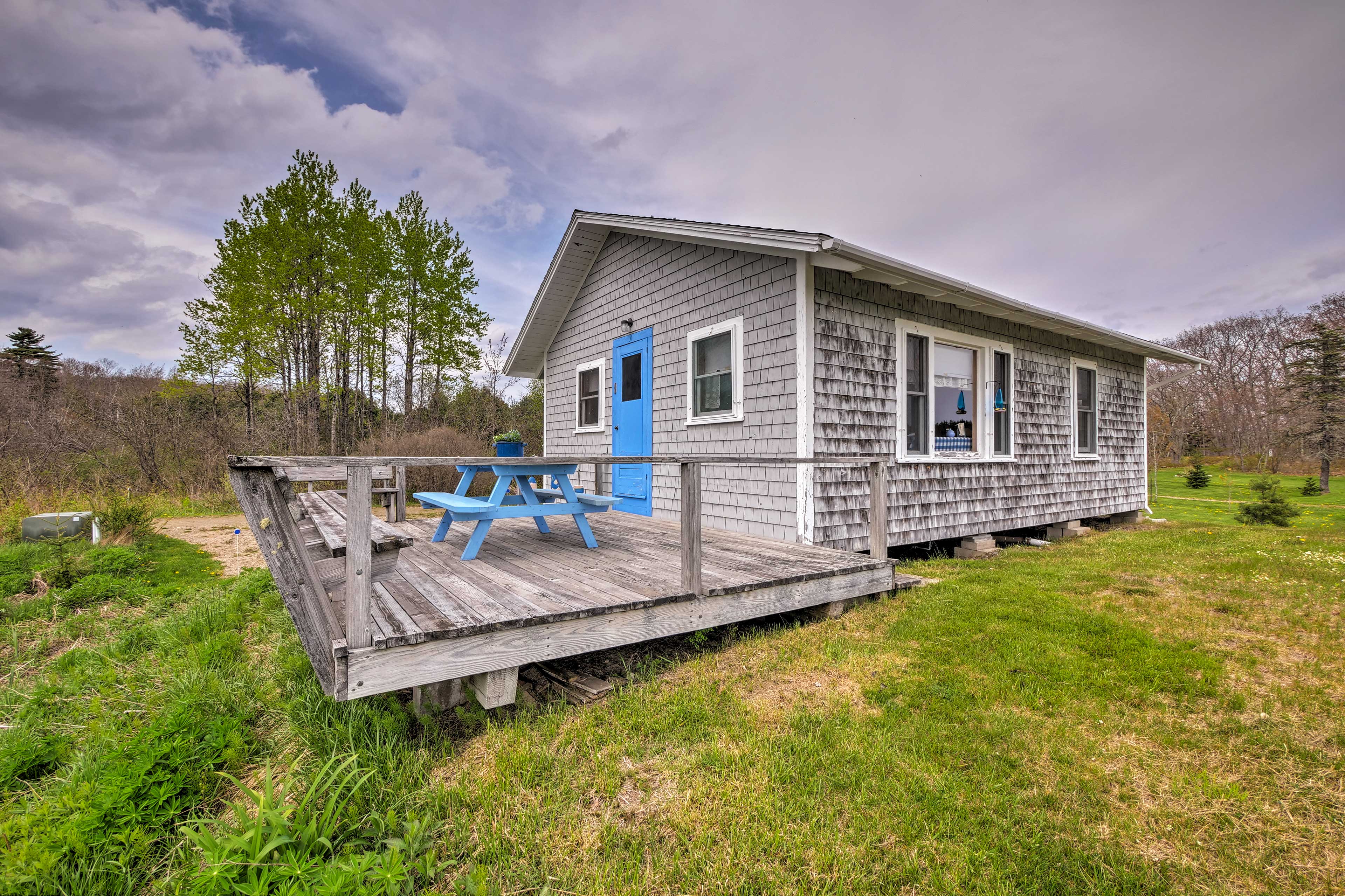 'Blueberry Cottage' on Scenic Back River Cove Evolve