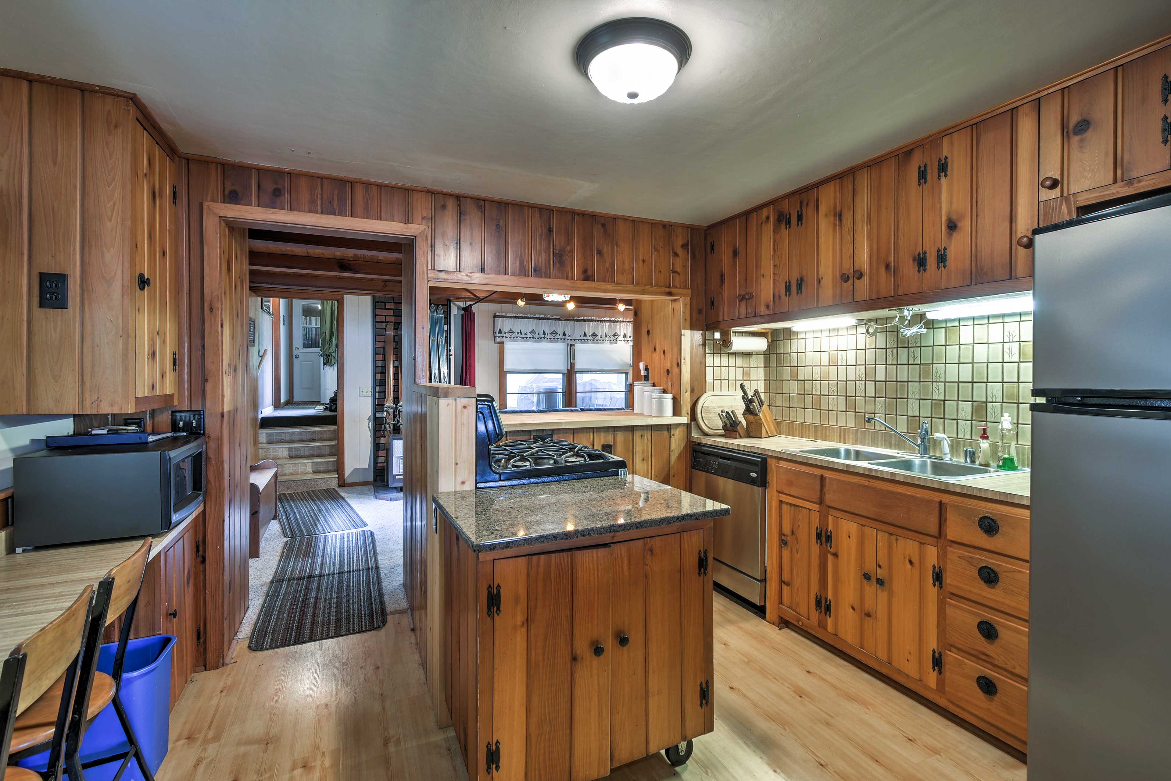 Cozy Wautoma Home w/ Boats & Dock on Bughs Lake! Evolve