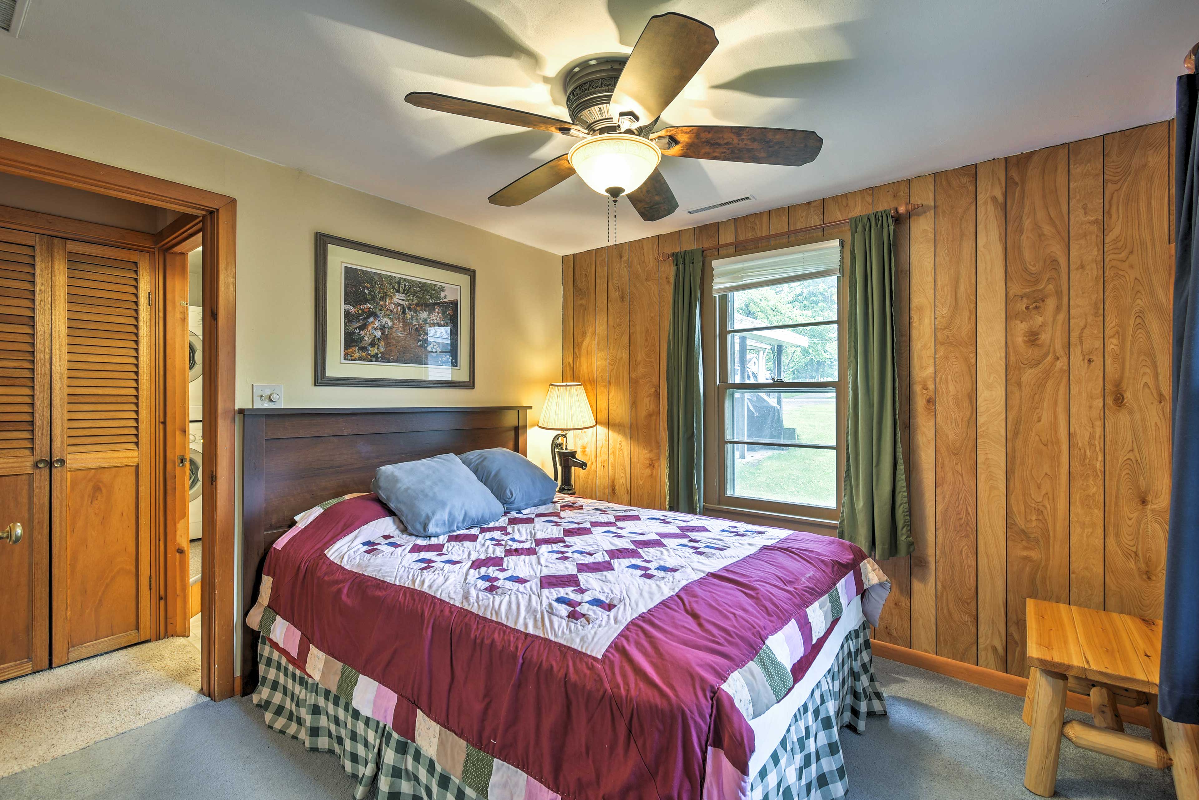 Cozy Wautoma Home w/ Boats & Dock on Bughs Lake! Evolve