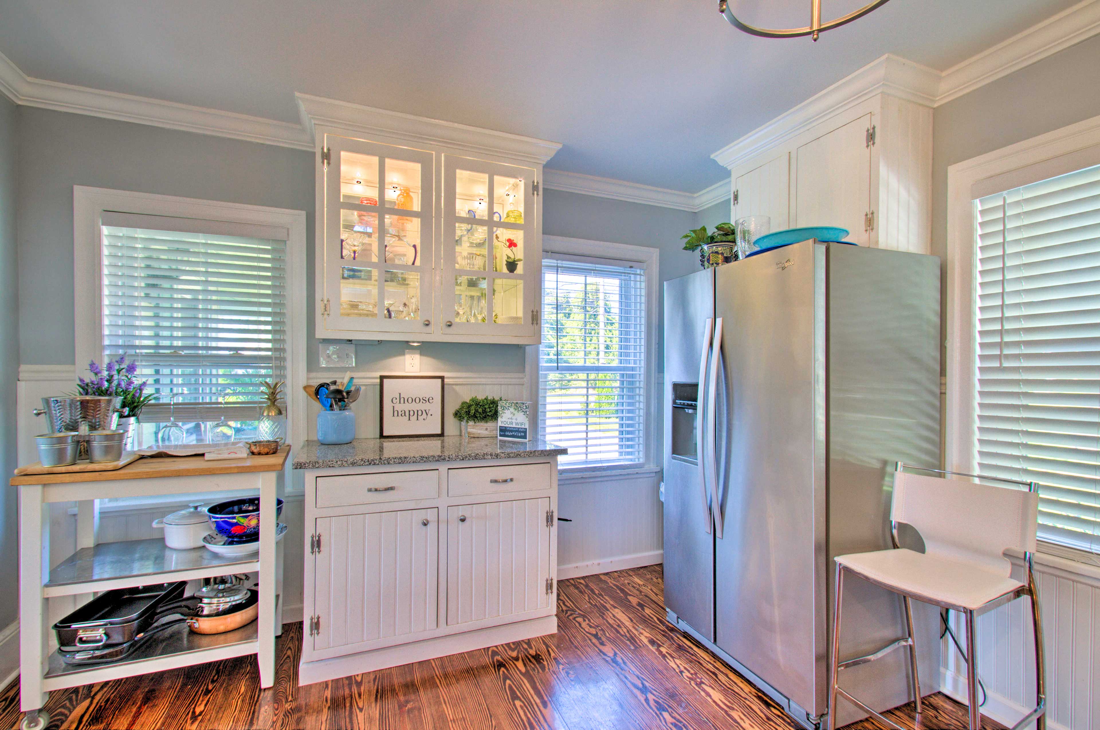 PetFriendly Williamstown Farmhouse by Main St! Evolve