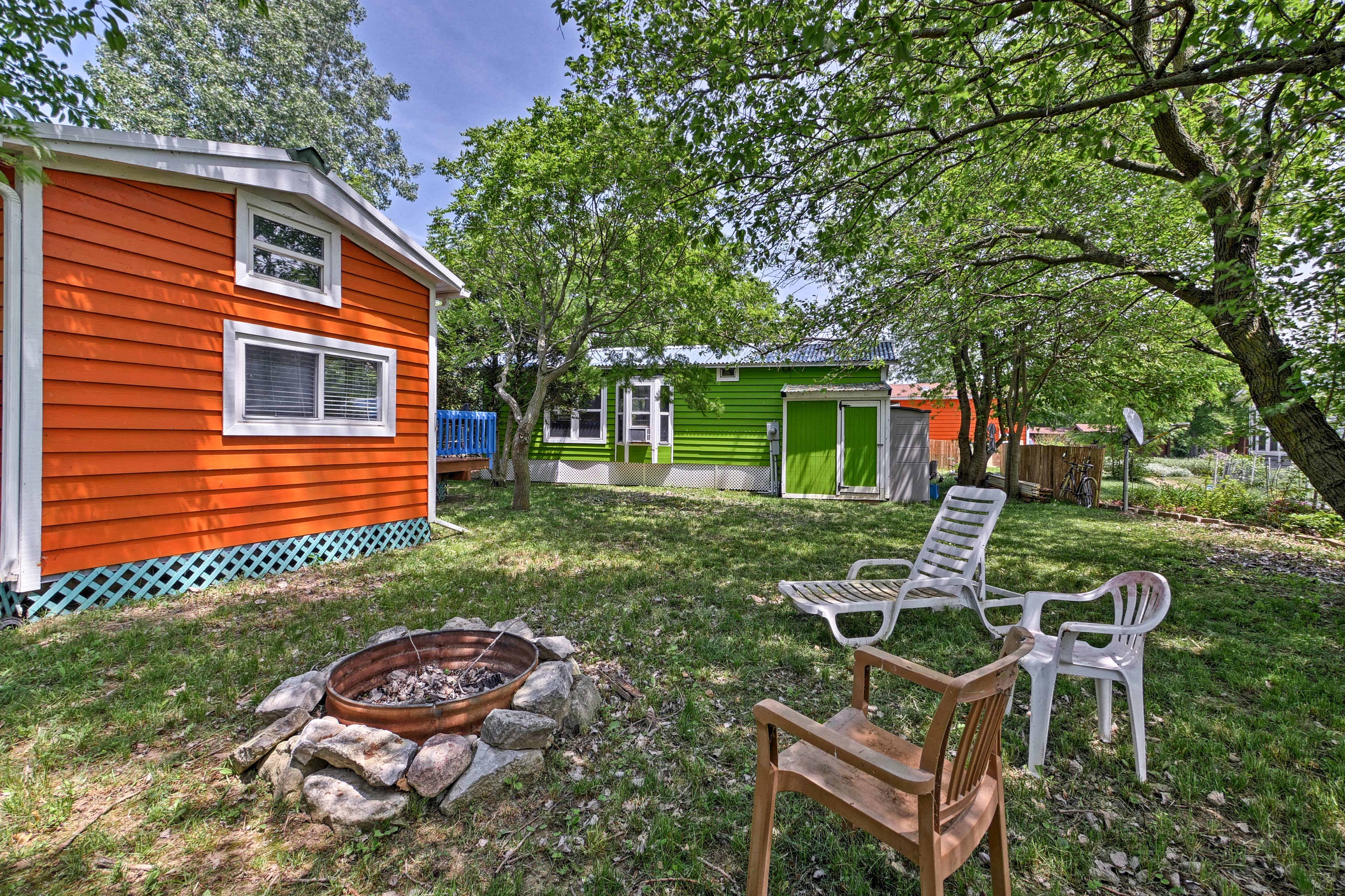 Middle Bass Island Escape Resort Pool & Tiki Bar! Evolve