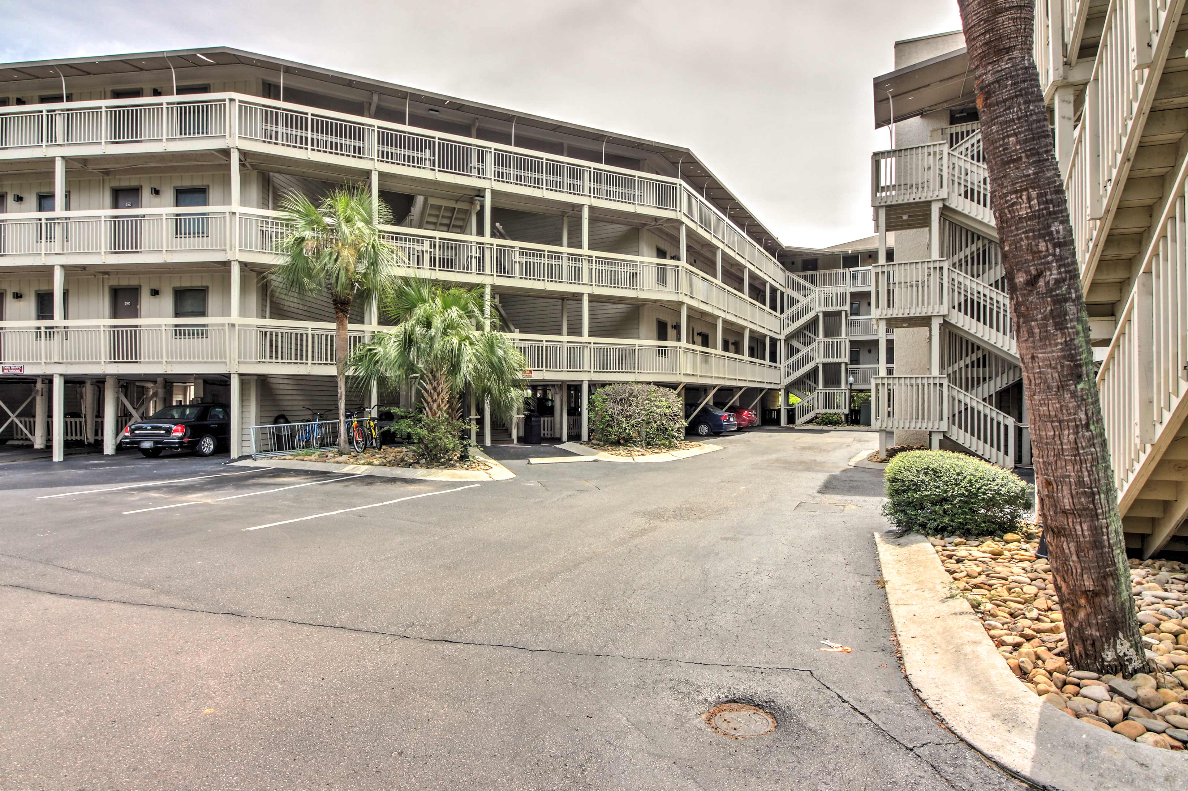 Hilton Head Island Condo w/ Ocean Views! Evolve
