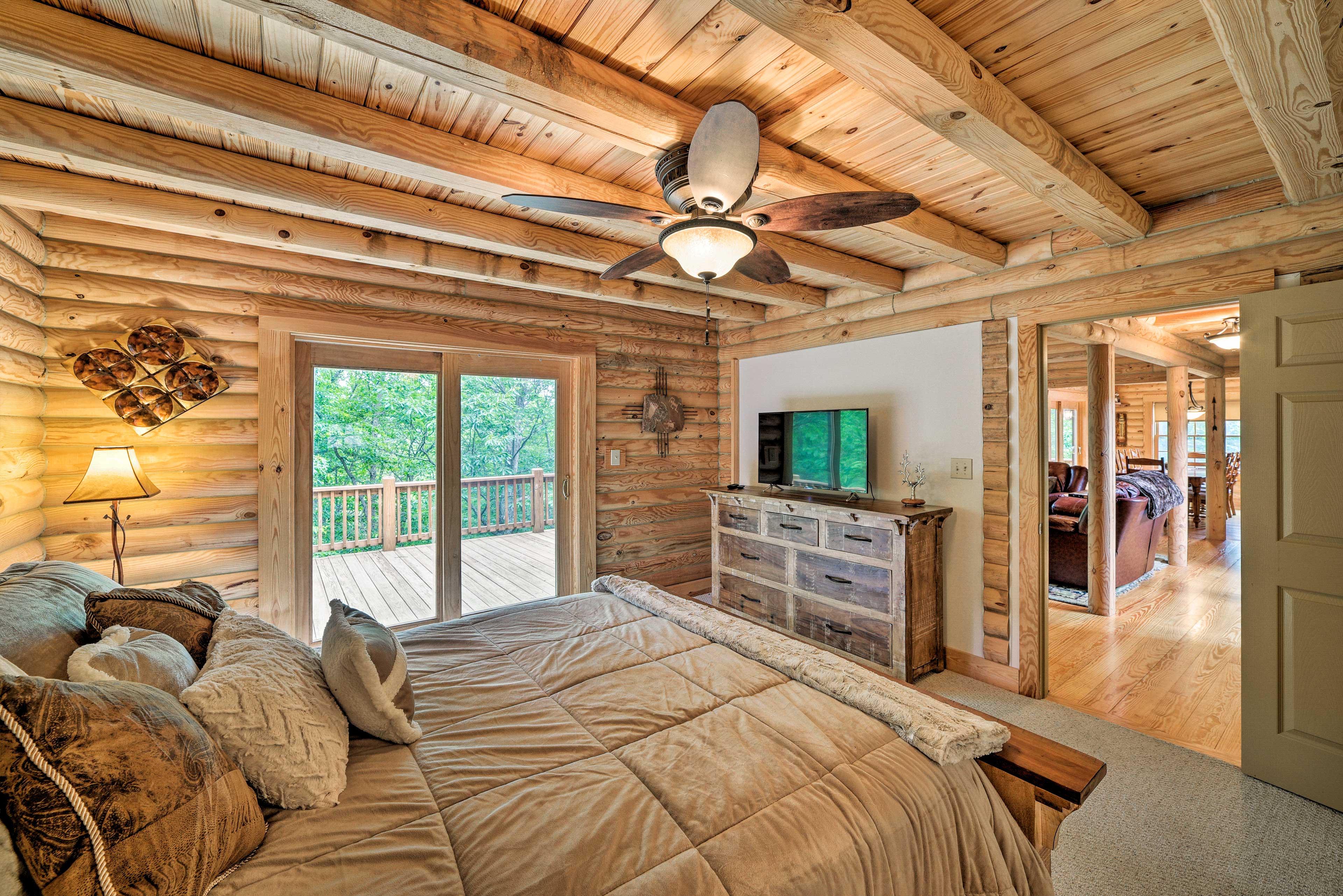 'Big Bear Lodge' Cabin in Massanutten Resort! McGaheysville, VA