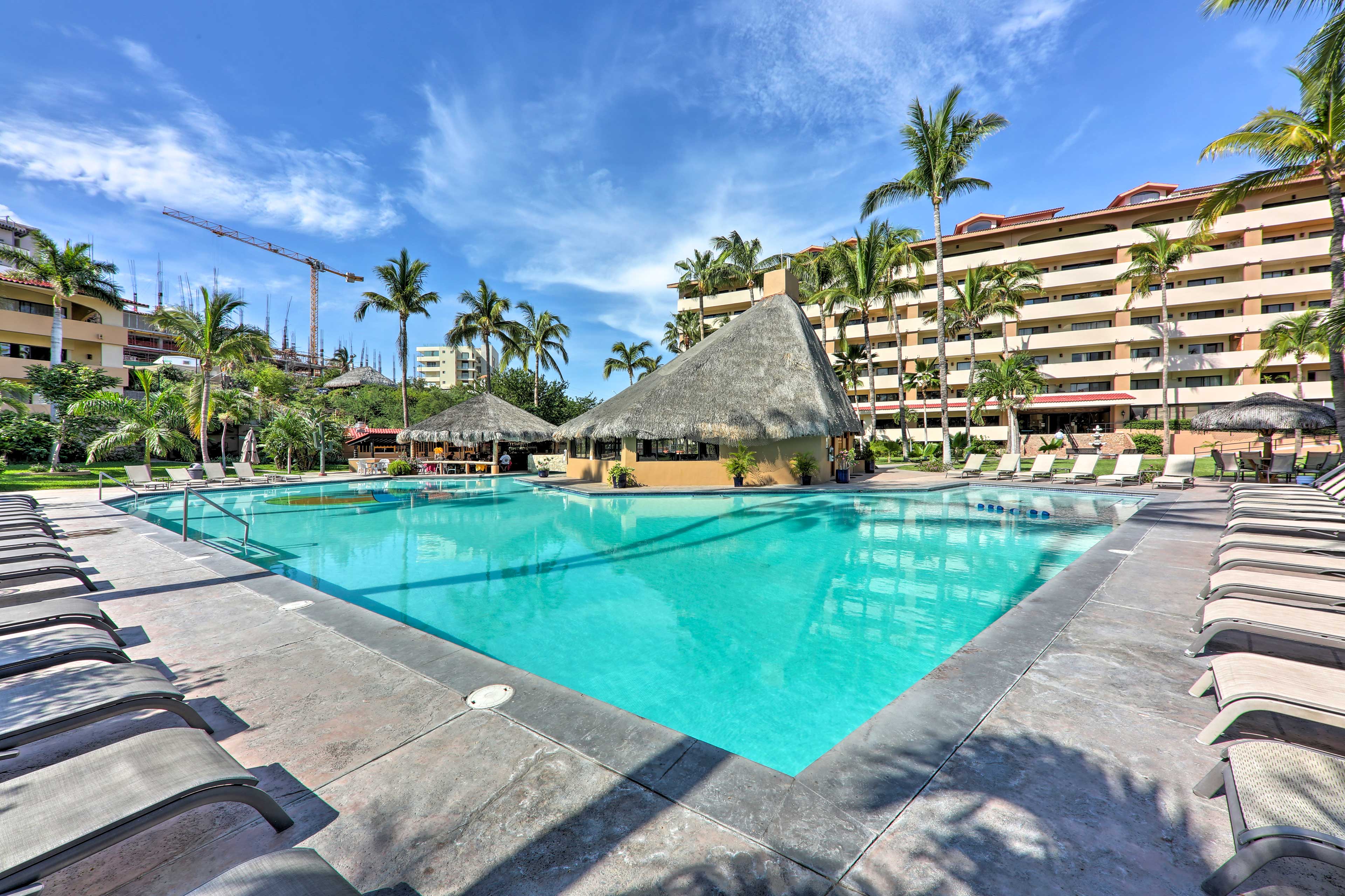 Marina Sol Los Cabos Haven - Walk to Medano Beach! - Cabo San Lucas, MX