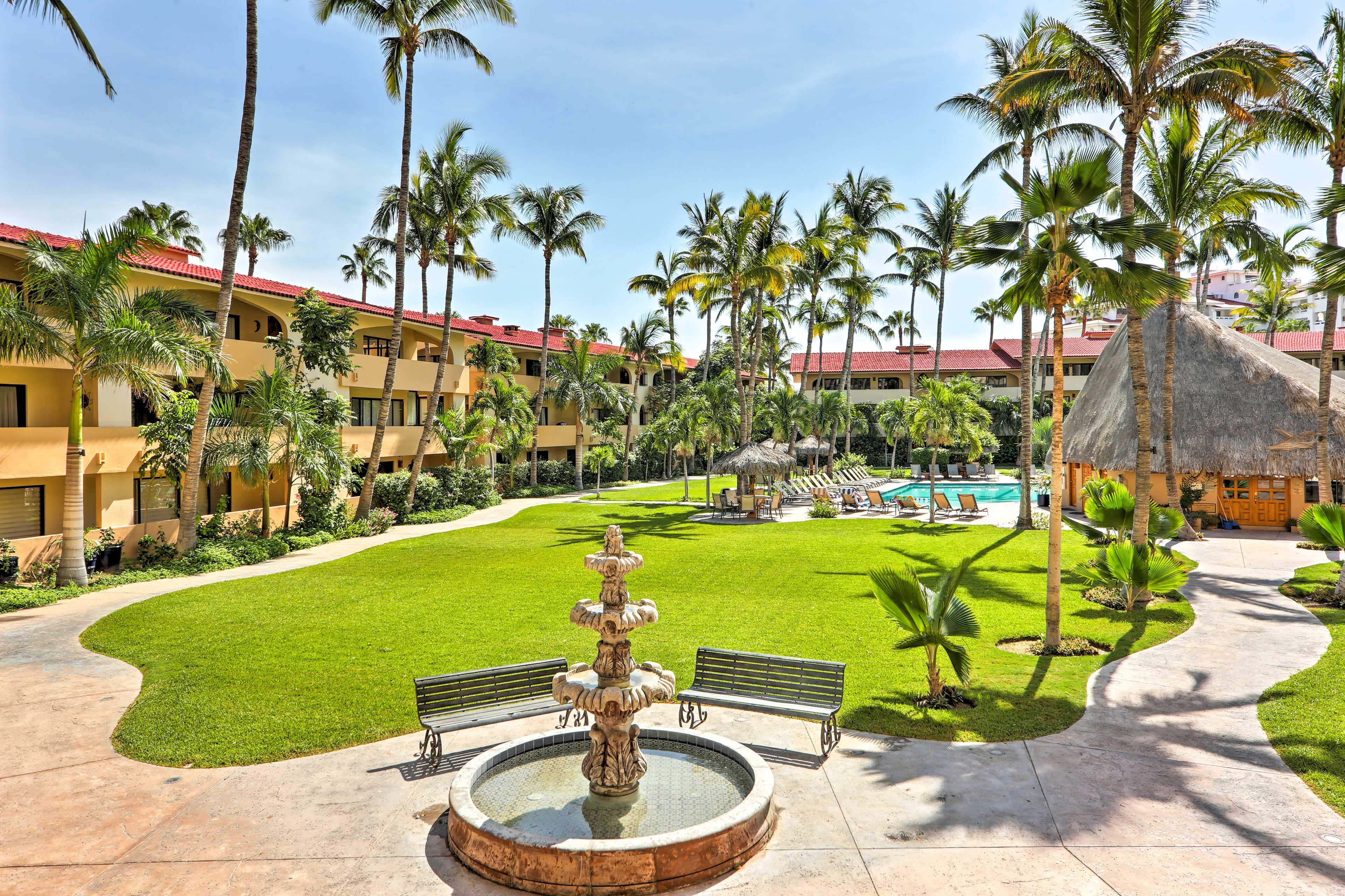 Marina Sol Los Cabos Haven - Walk to Medano Beach! - Cabo San Lucas, MX